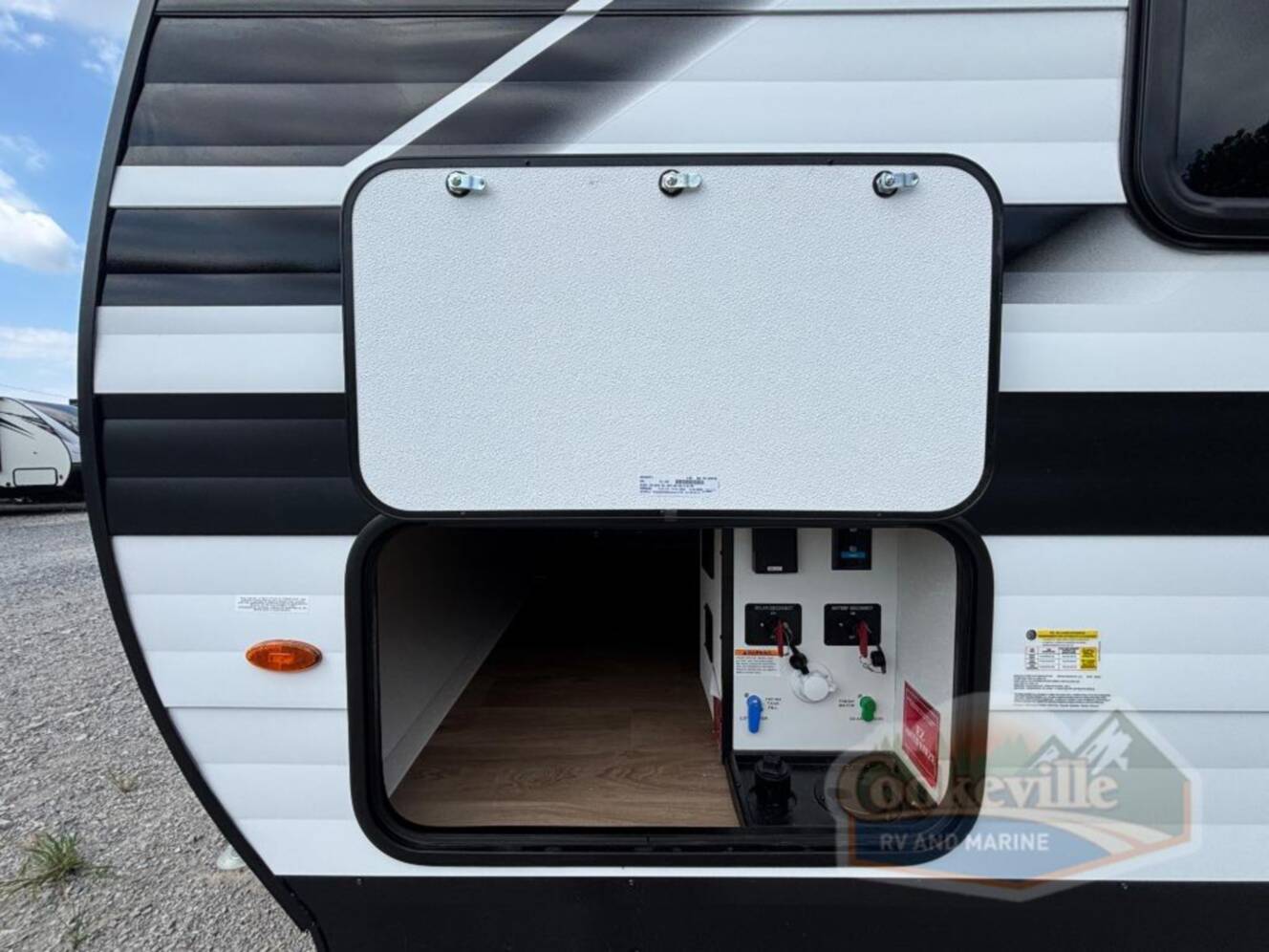 A photo of this 2027 Grand Design Transcend 285RKT