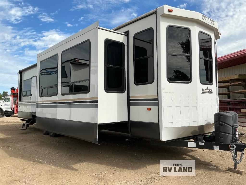 2021 Forest River Rv Cedar Creek Cottage 40CCK in paynesville MN