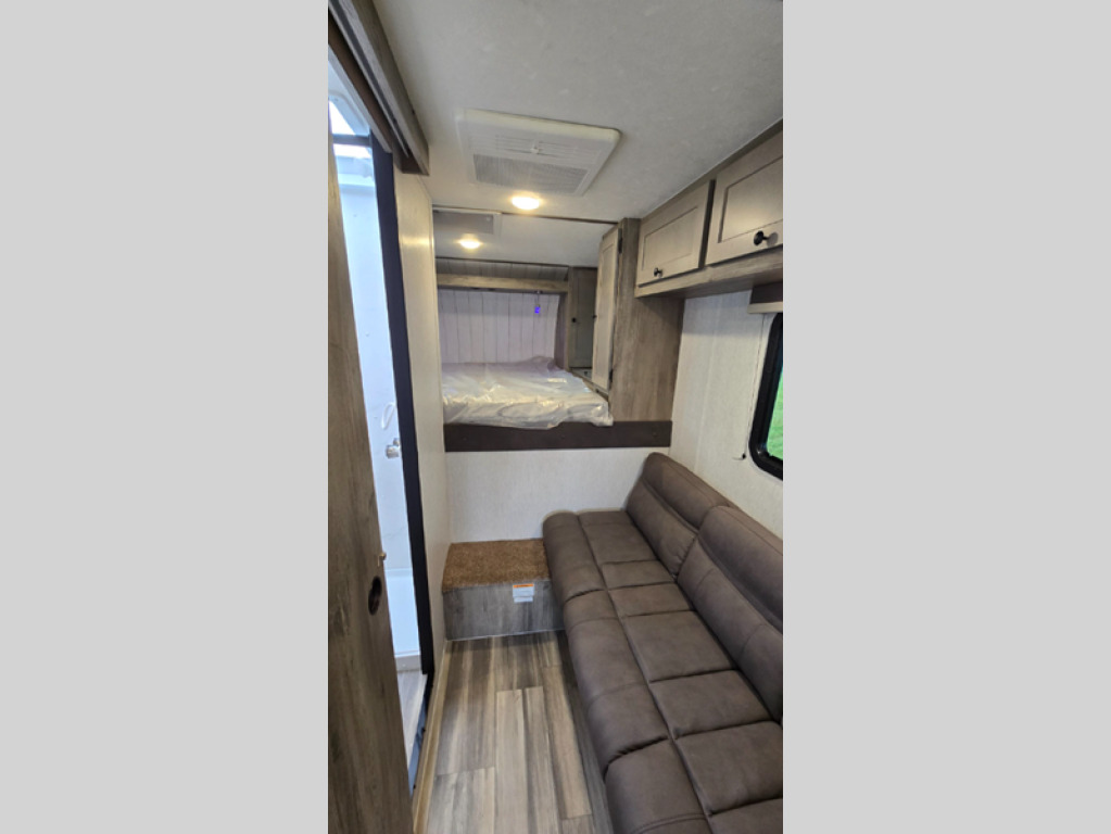 2027 Sunset Park Rv Sun Trek 700 in grand junction CO