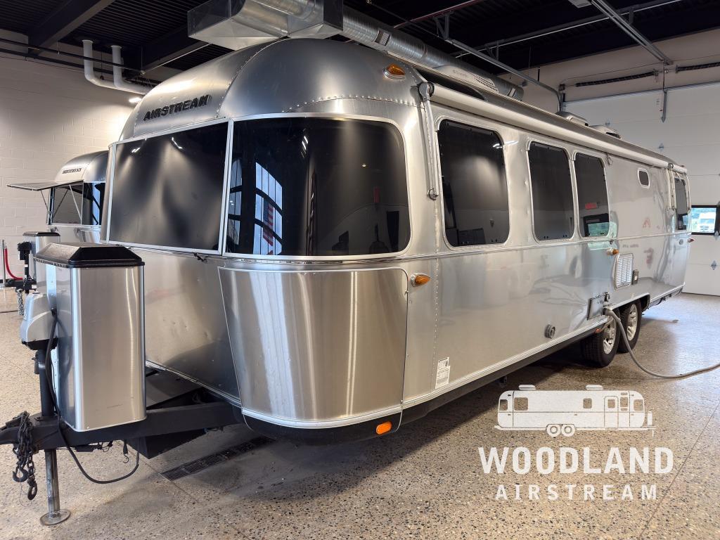 2018 Airstream Classic 30RB in clarkston MI