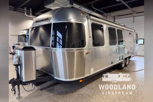 2018 Airstream Classic 30RB in clarkston MI