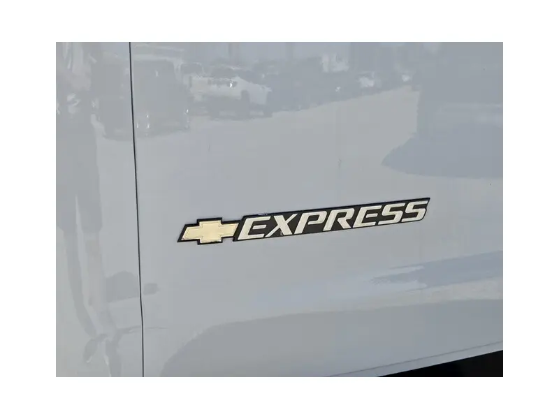 2025 CHEVROLET EXPRESS