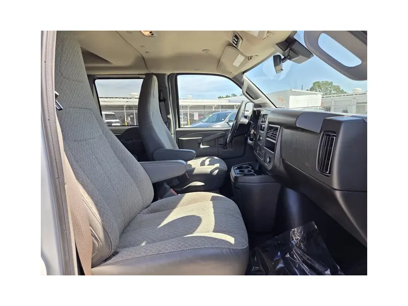 2025 CHEVROLET EXPRESS