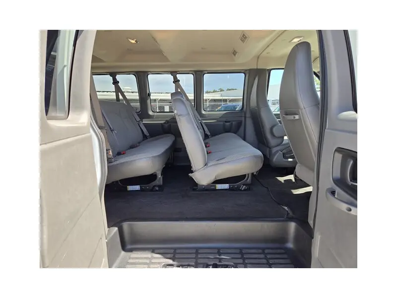 2025 CHEVROLET EXPRESS