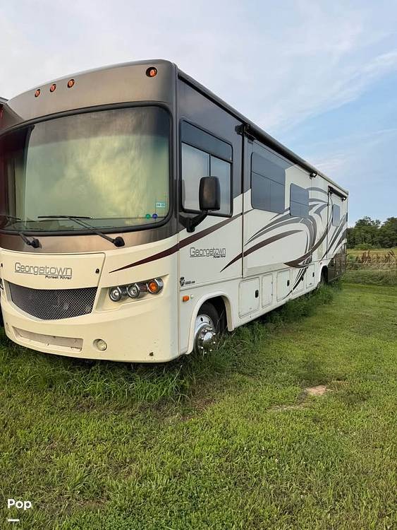 2016 Forest River Georgetown 364TS in kennard NE