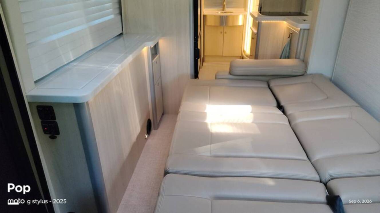 A photo of this 2025 Airstream Atlas Murphy Suite