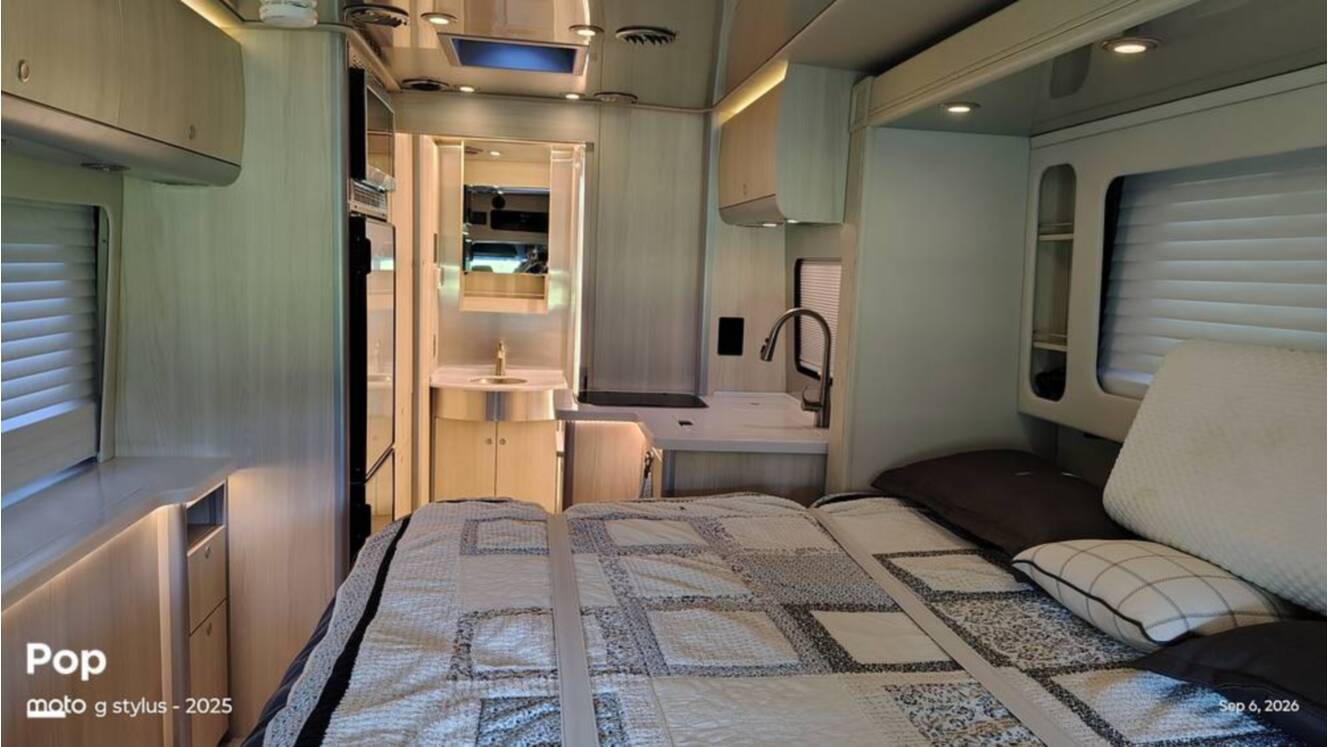 A photo of this 2025 Airstream Atlas Murphy Suite