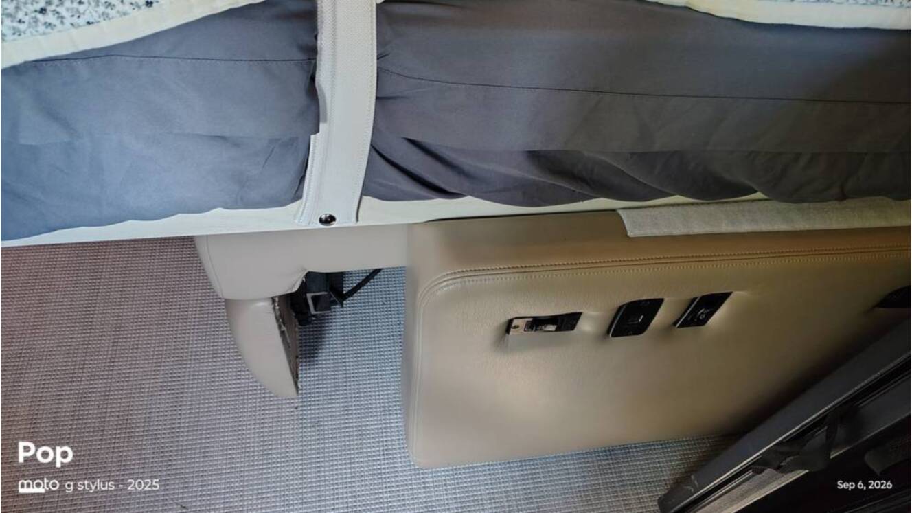 A photo of this 2025 Airstream Atlas Murphy Suite