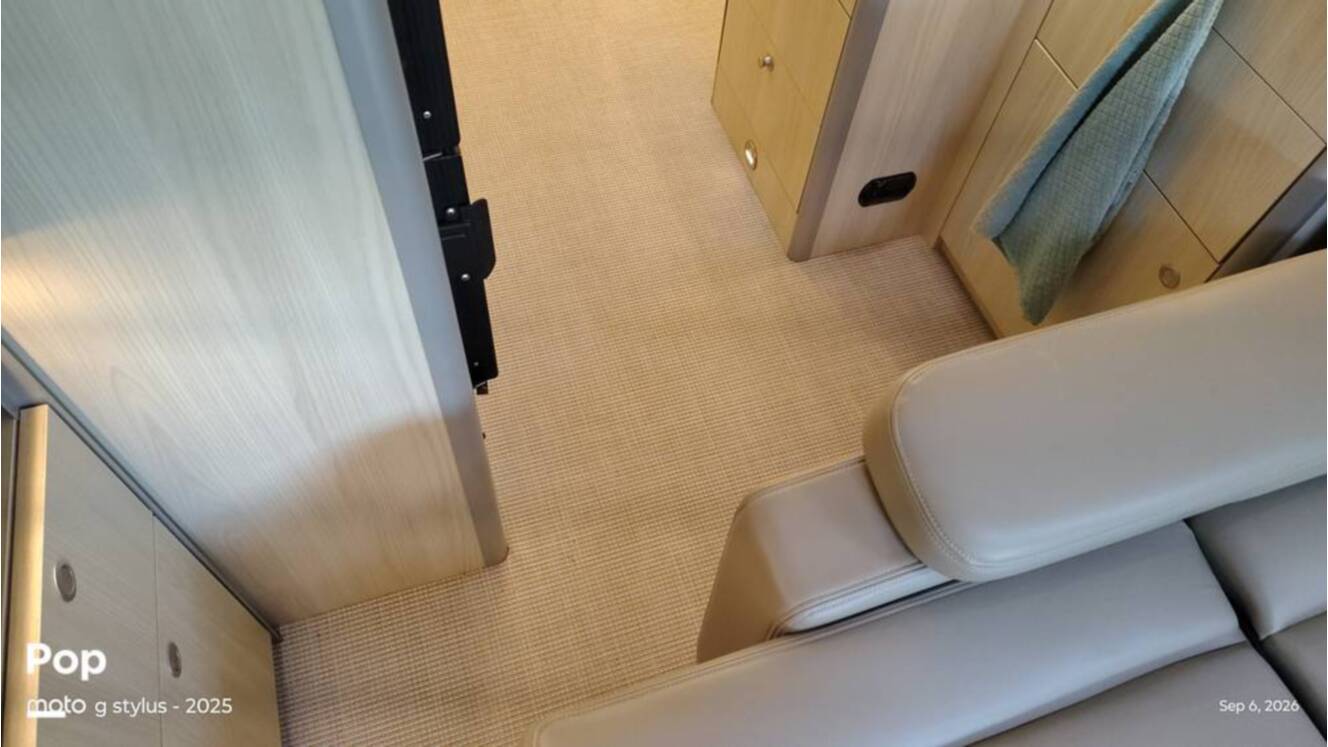 A photo of this 2025 Airstream Atlas Murphy Suite