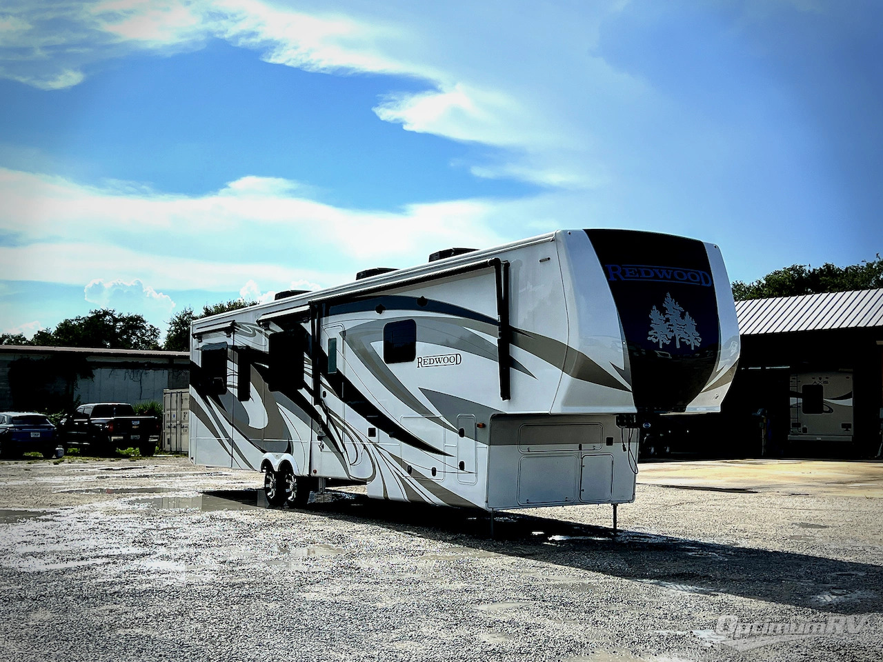 2022 Redwood Rv Redwood 4150RD in mims FL