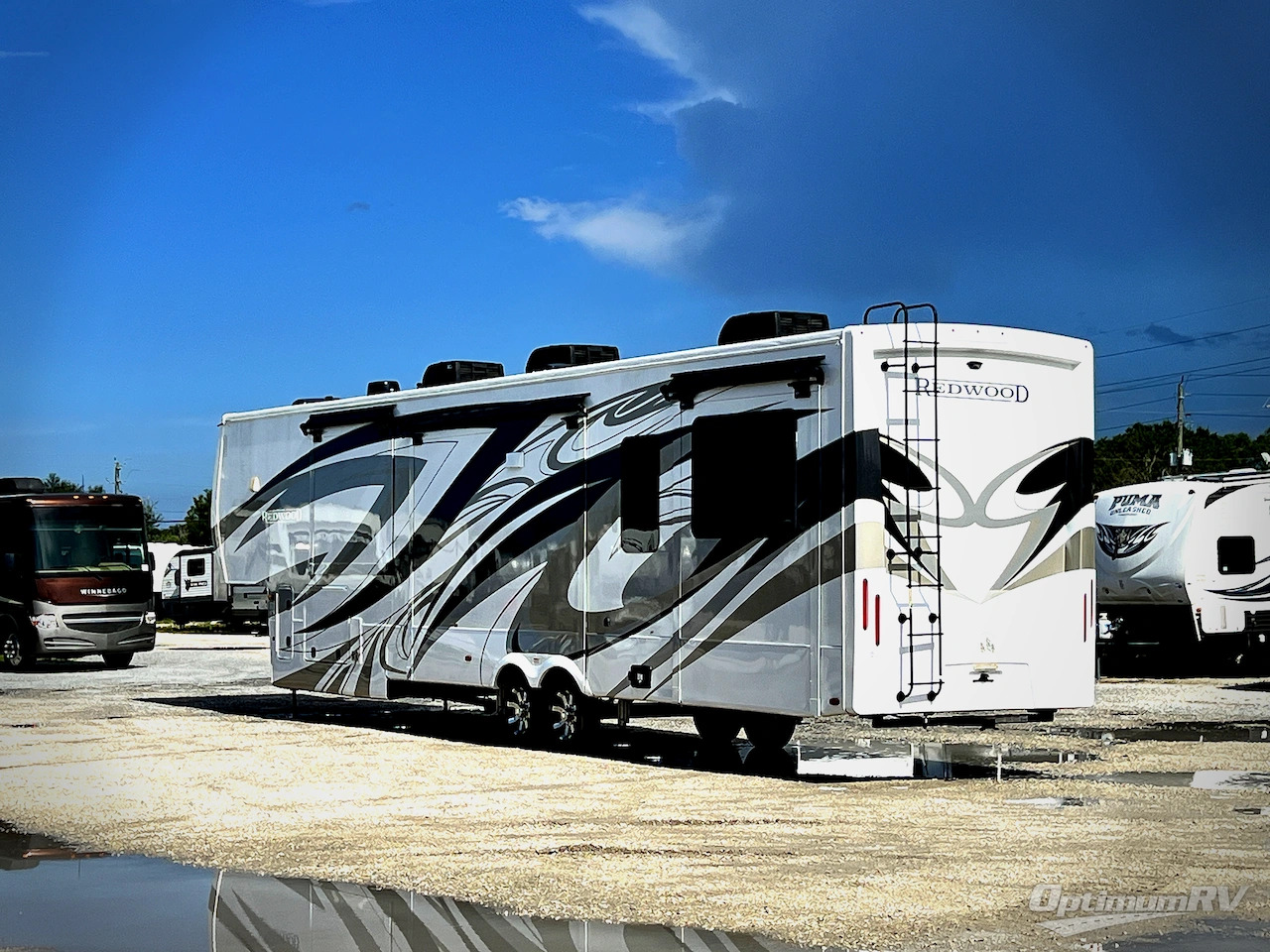 2022 Redwood Rv Redwood 4150RD in mims FL
