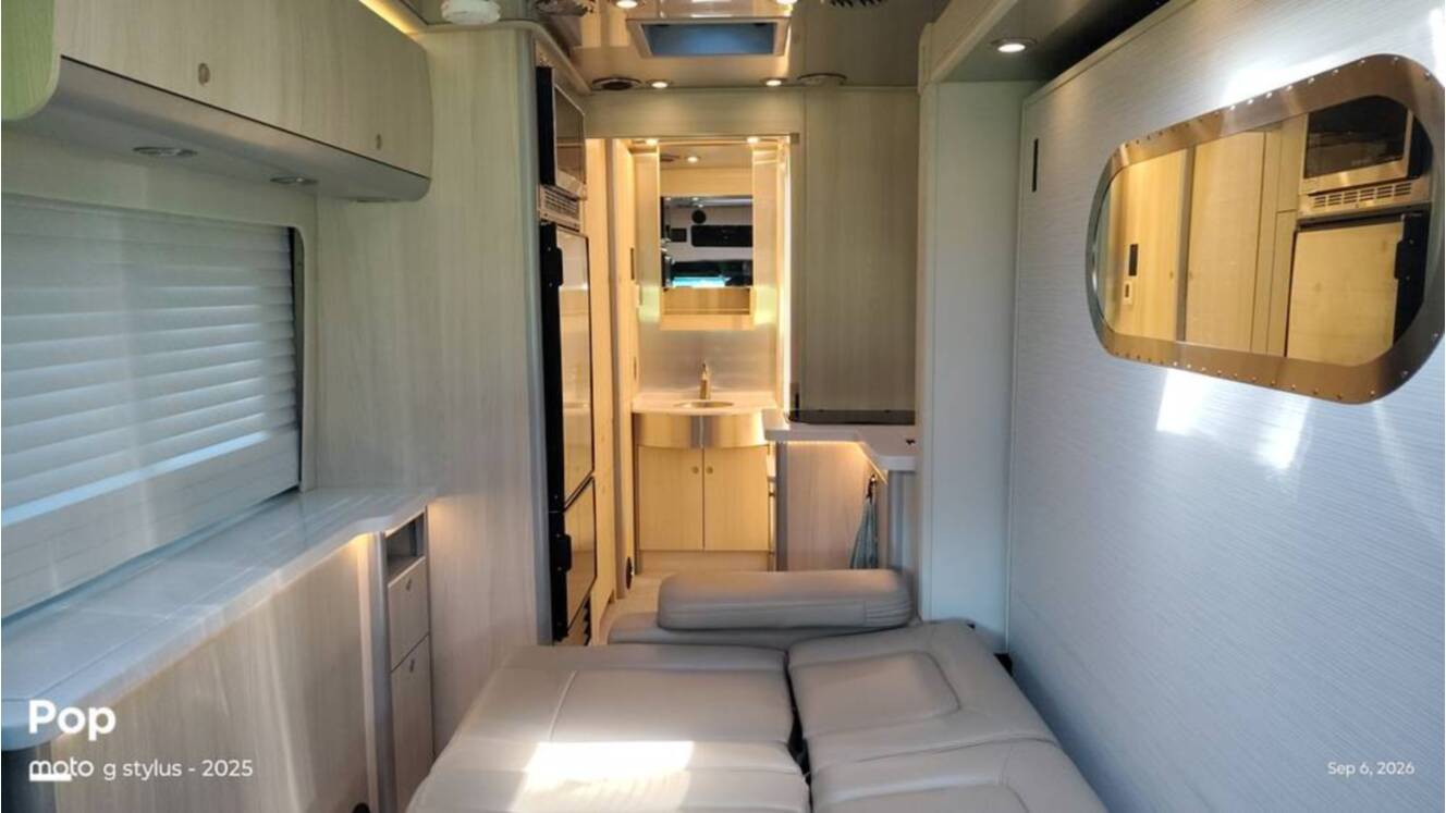 A photo of this 2025 Airstream Atlas Murphy Suite