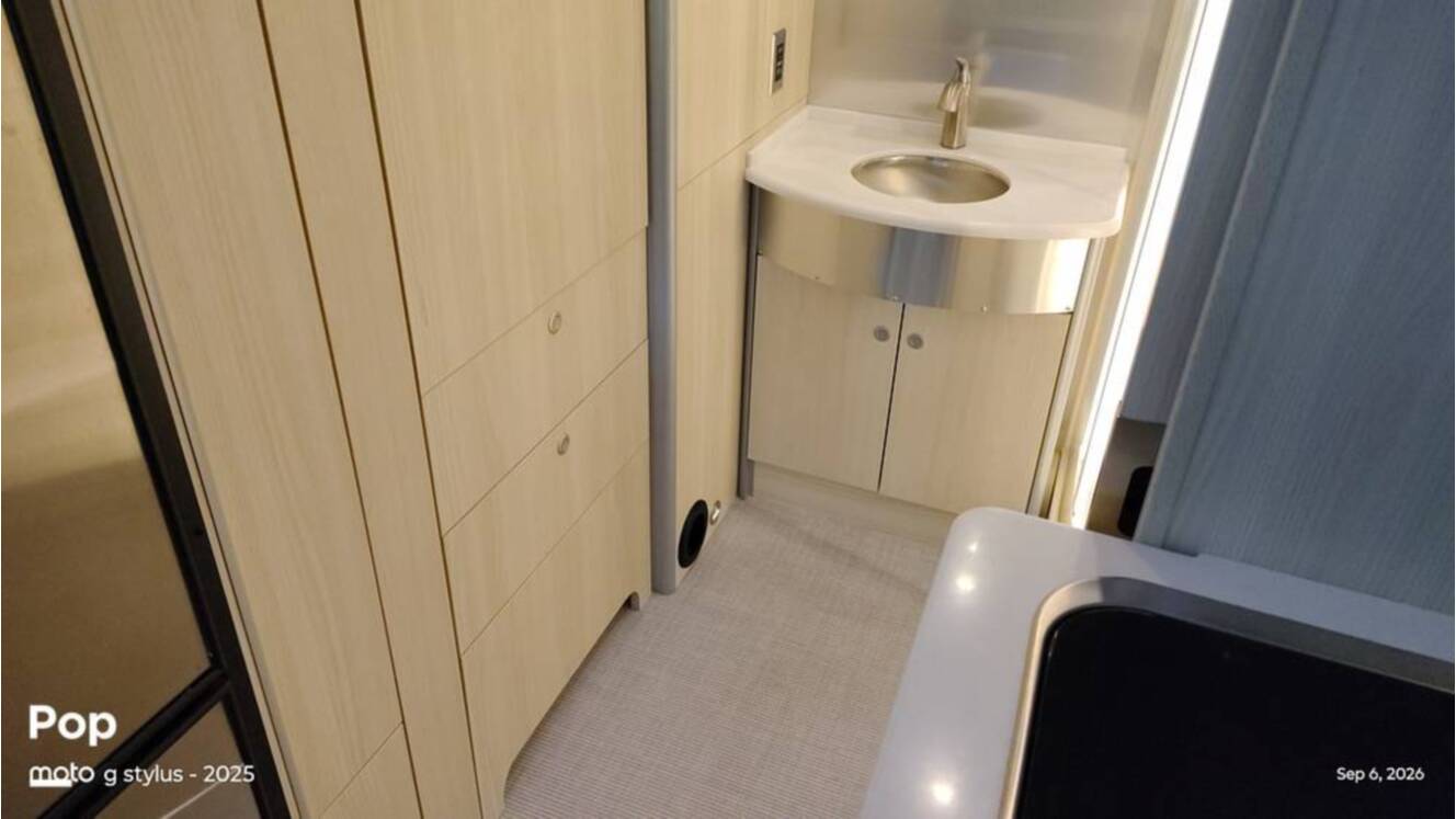 A photo of this 2025 Airstream Atlas Murphy Suite