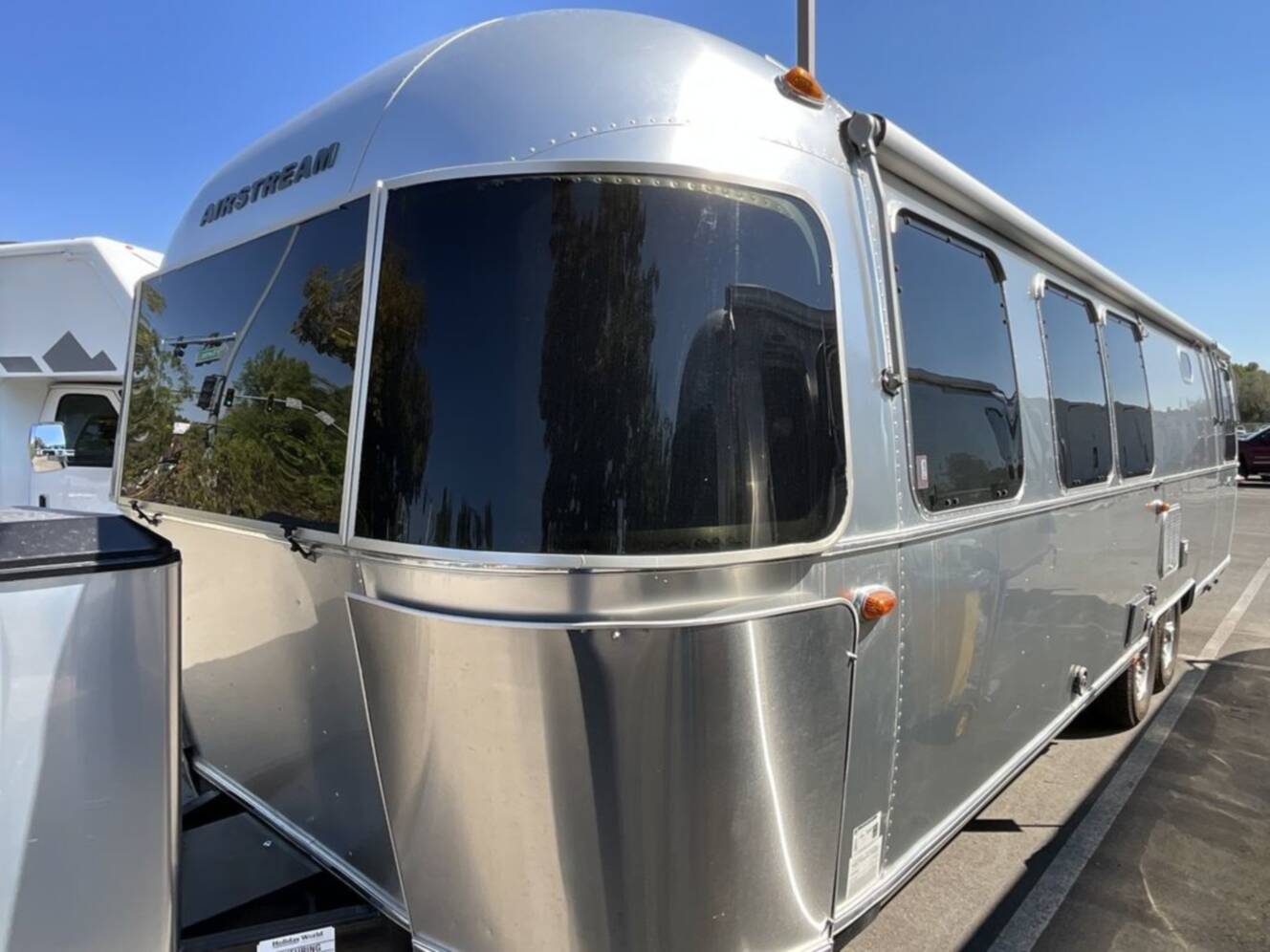 A photo of this 2019 Airstream Classic 30RBQ