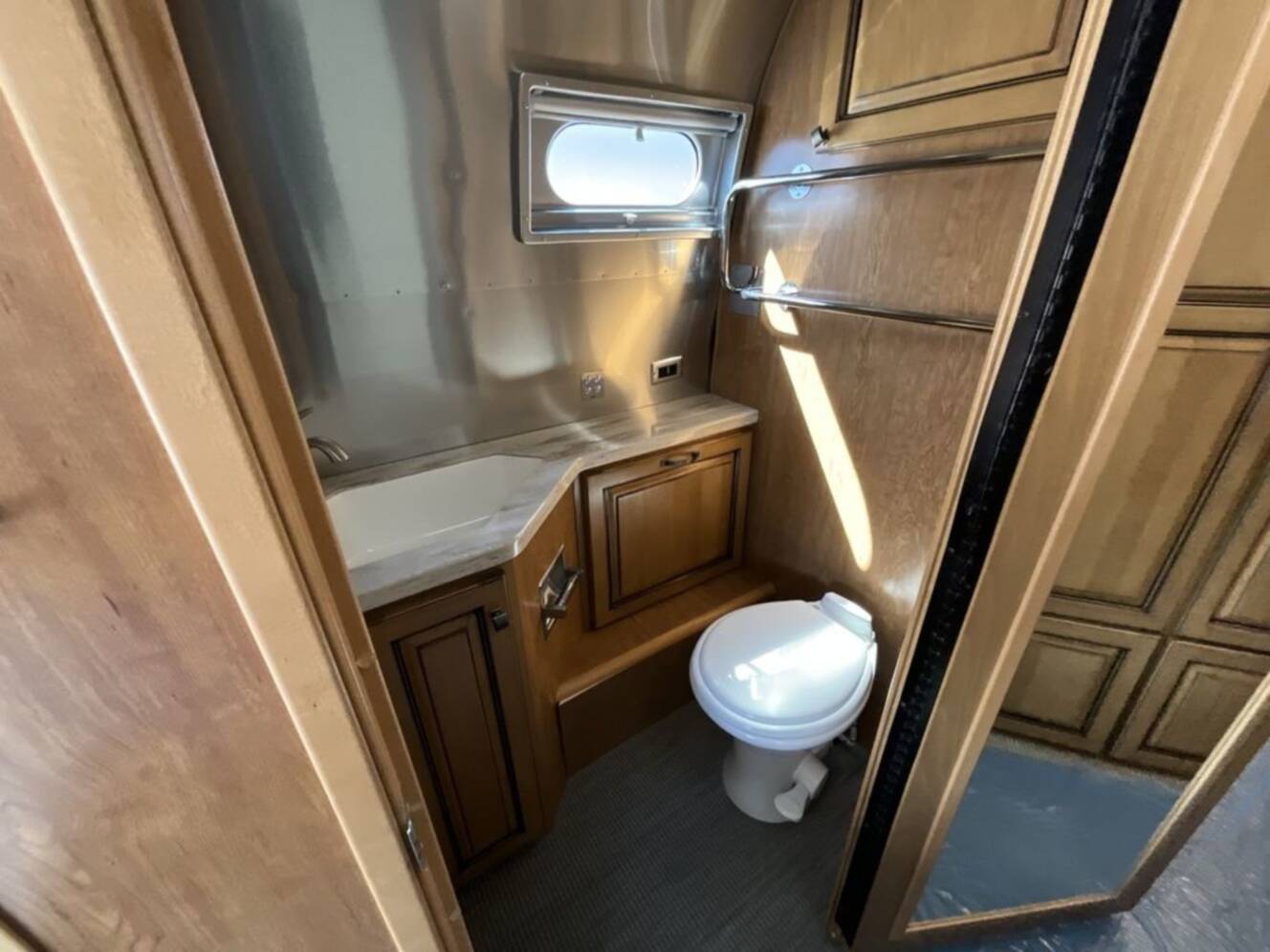 A photo of this 2019 Airstream Classic 30RBQ