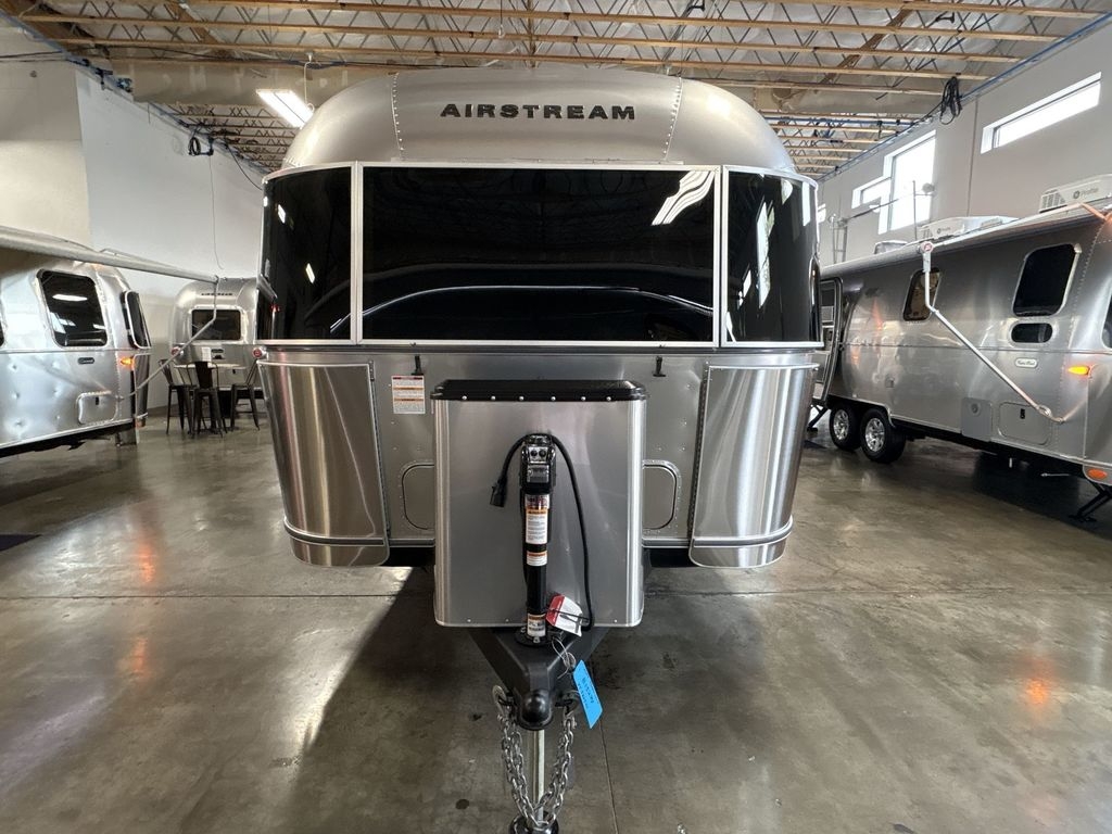 2027 Airstream Trade Wind 27FB in milton WA