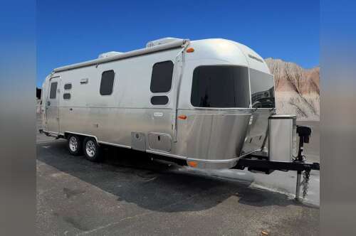2027 Airstream Flying Cloud 25FB Twin in columbus OH