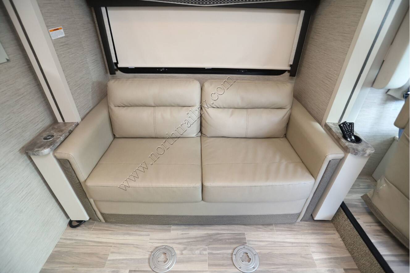 A photo of this 2023 Thor Axis 24.1