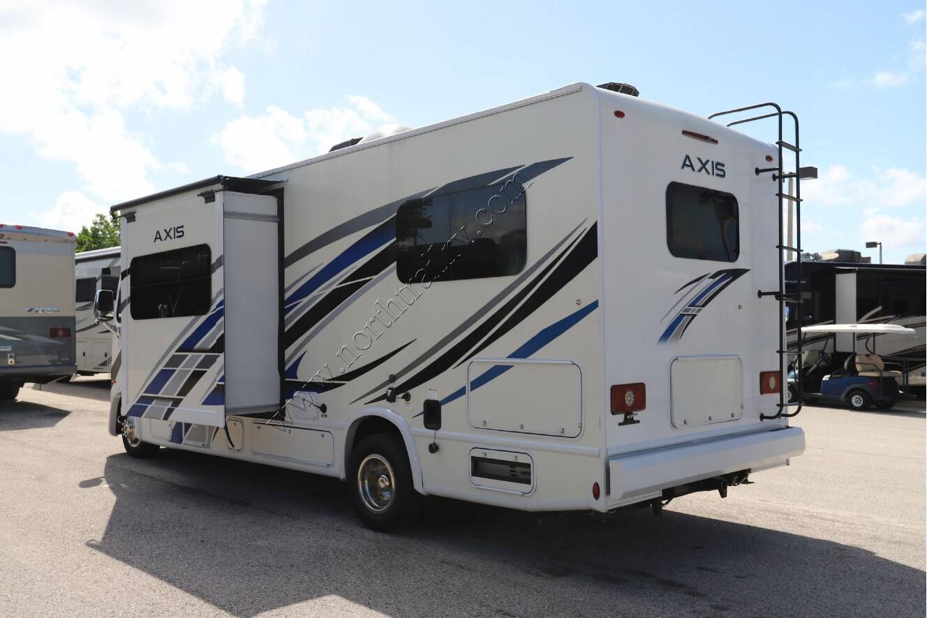 A photo of this 2023 Thor Axis 24.1