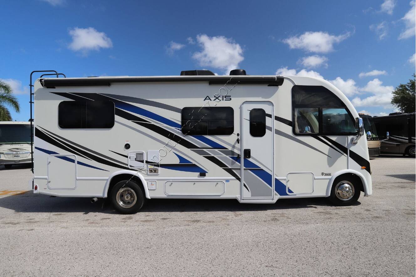 A photo of this 2023 Thor Axis 24.1