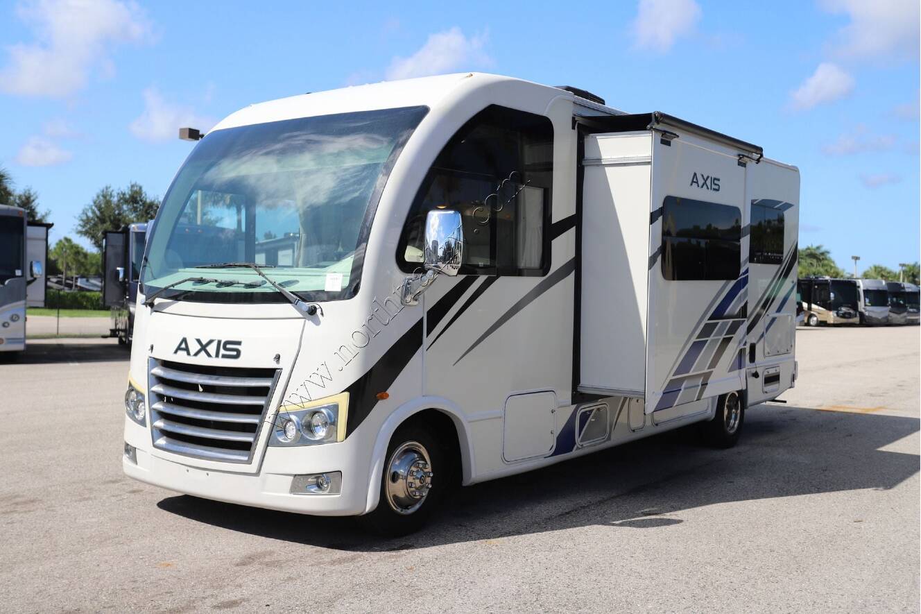A photo of this 2023 Thor Axis 24.1