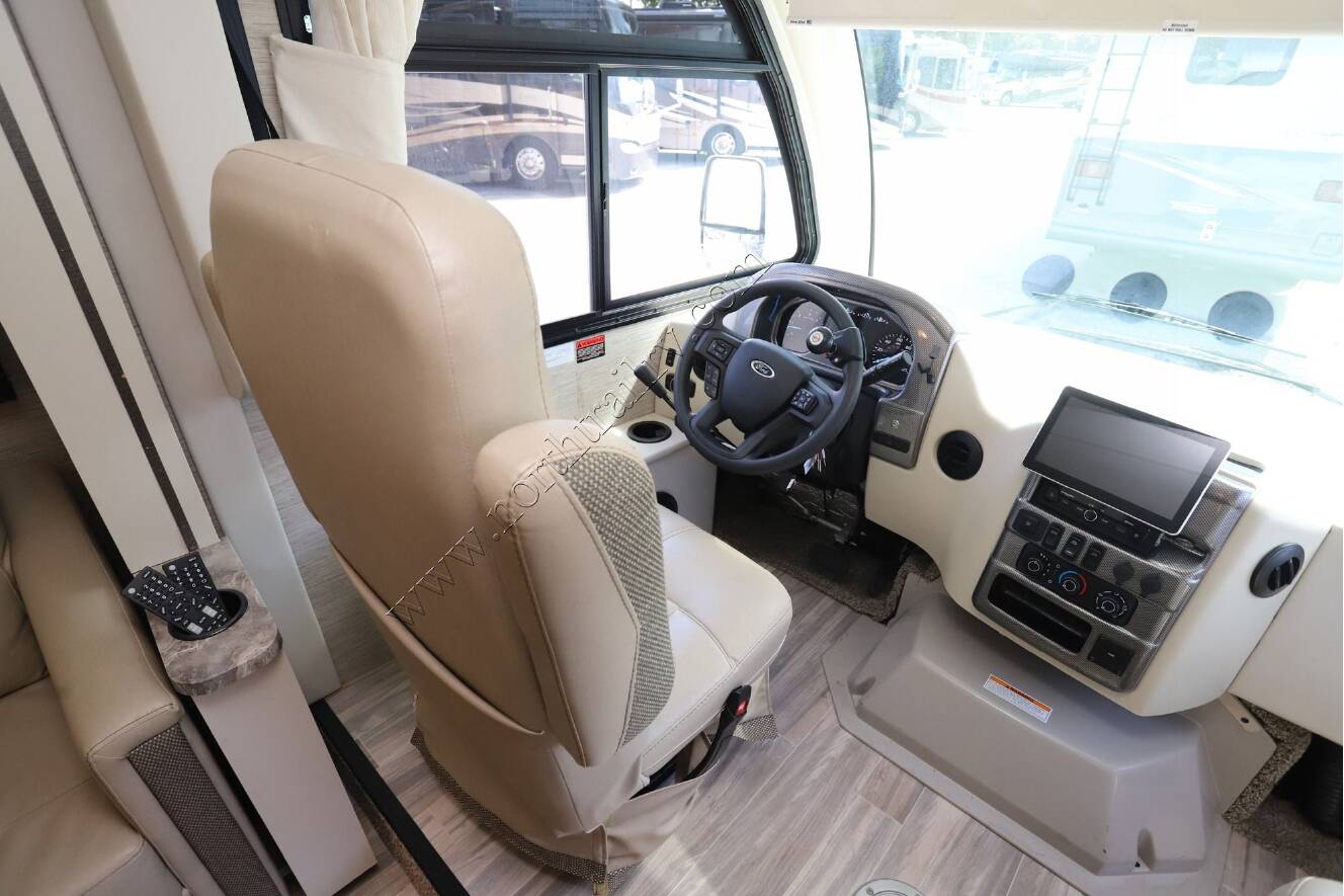 A photo of this 2023 Thor Axis 24.1
