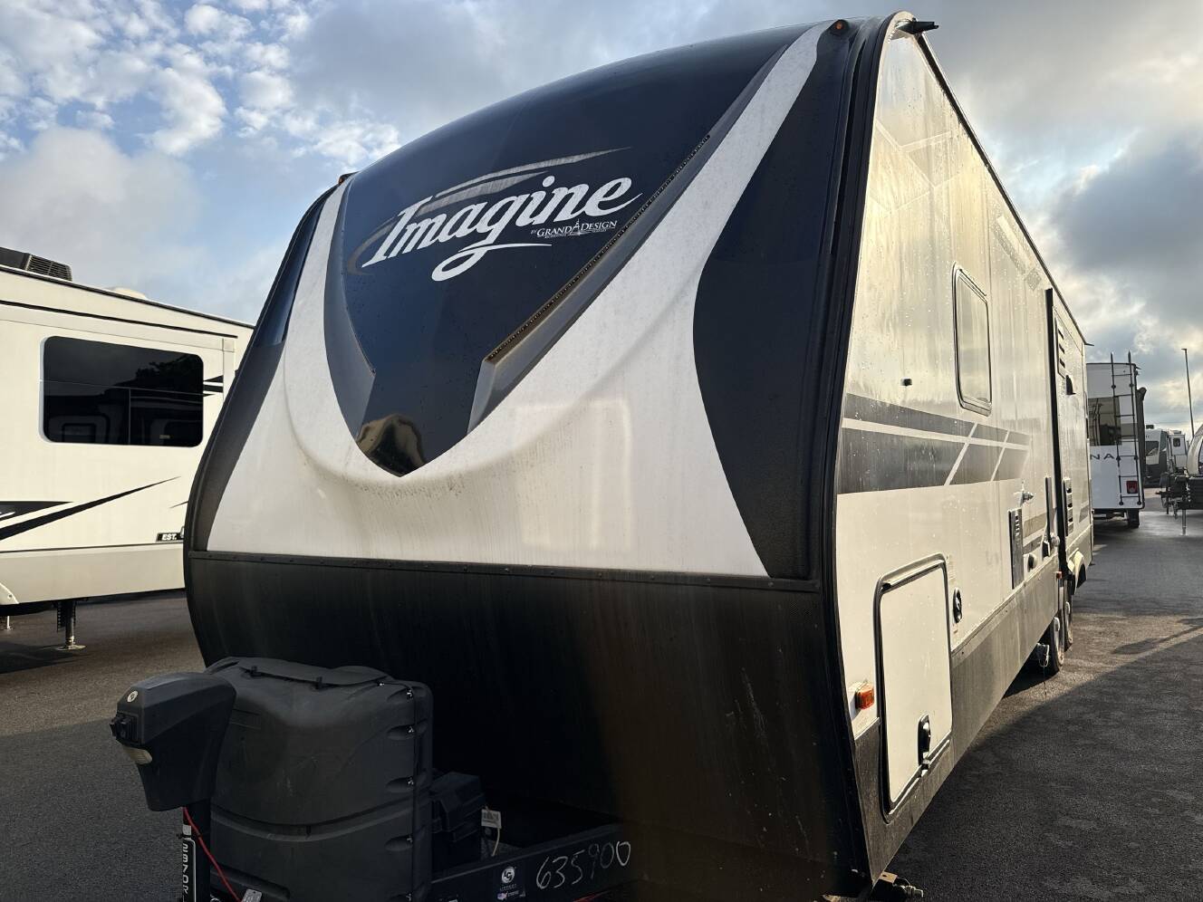 A photo of this 2022 Grand Design IMAGINE 2970RL