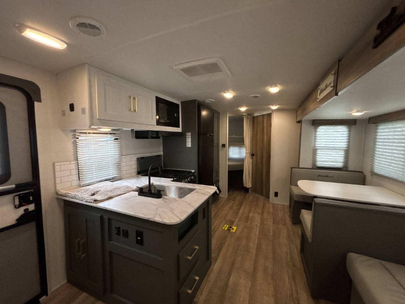 A photo of this 2024 Heartland EDDIE BAUER 262BH-L