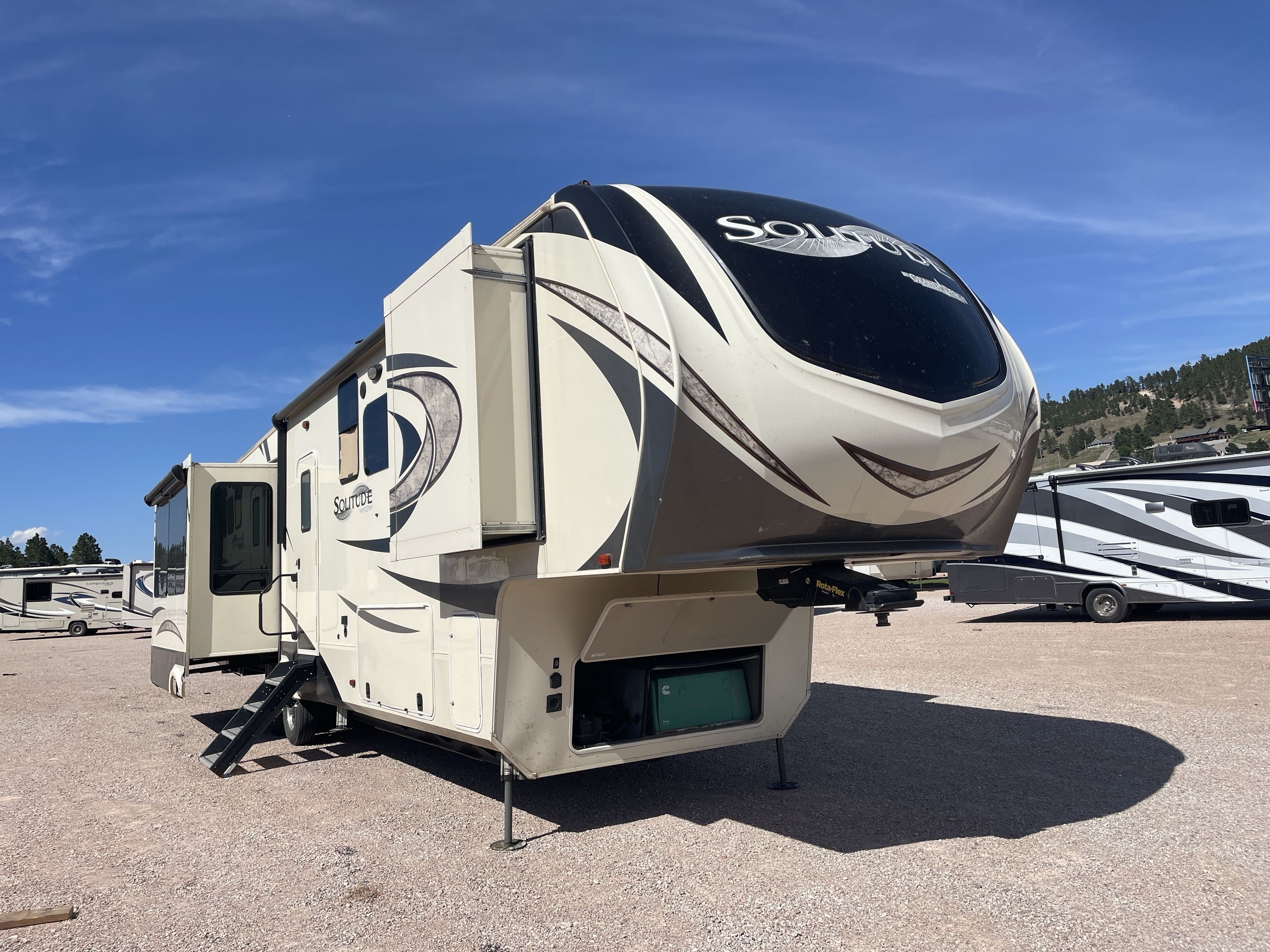 2018 Grand Design SOLITUDE 373FB in summerset SD