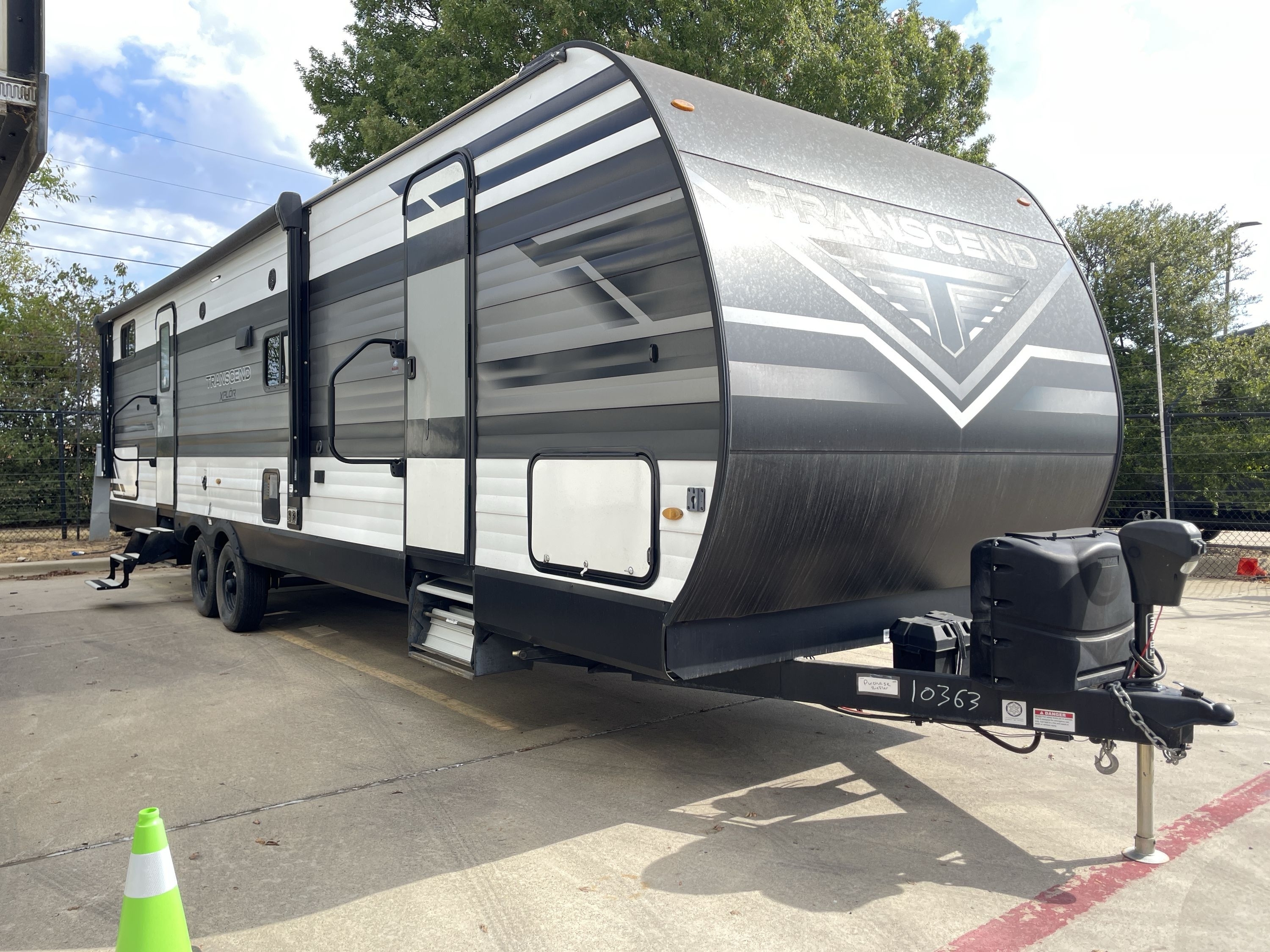 2023 Grand Design TRANSCEND XPLOR 321BH in denton TX