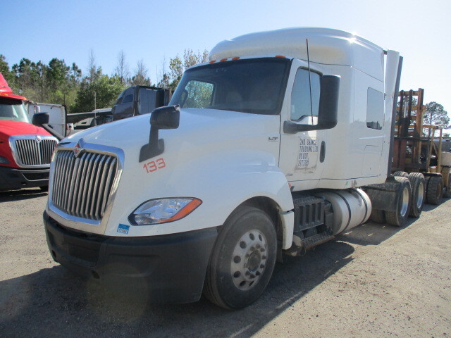 2019 INTERNATIONAL LT625 in Saint Augustine, FL