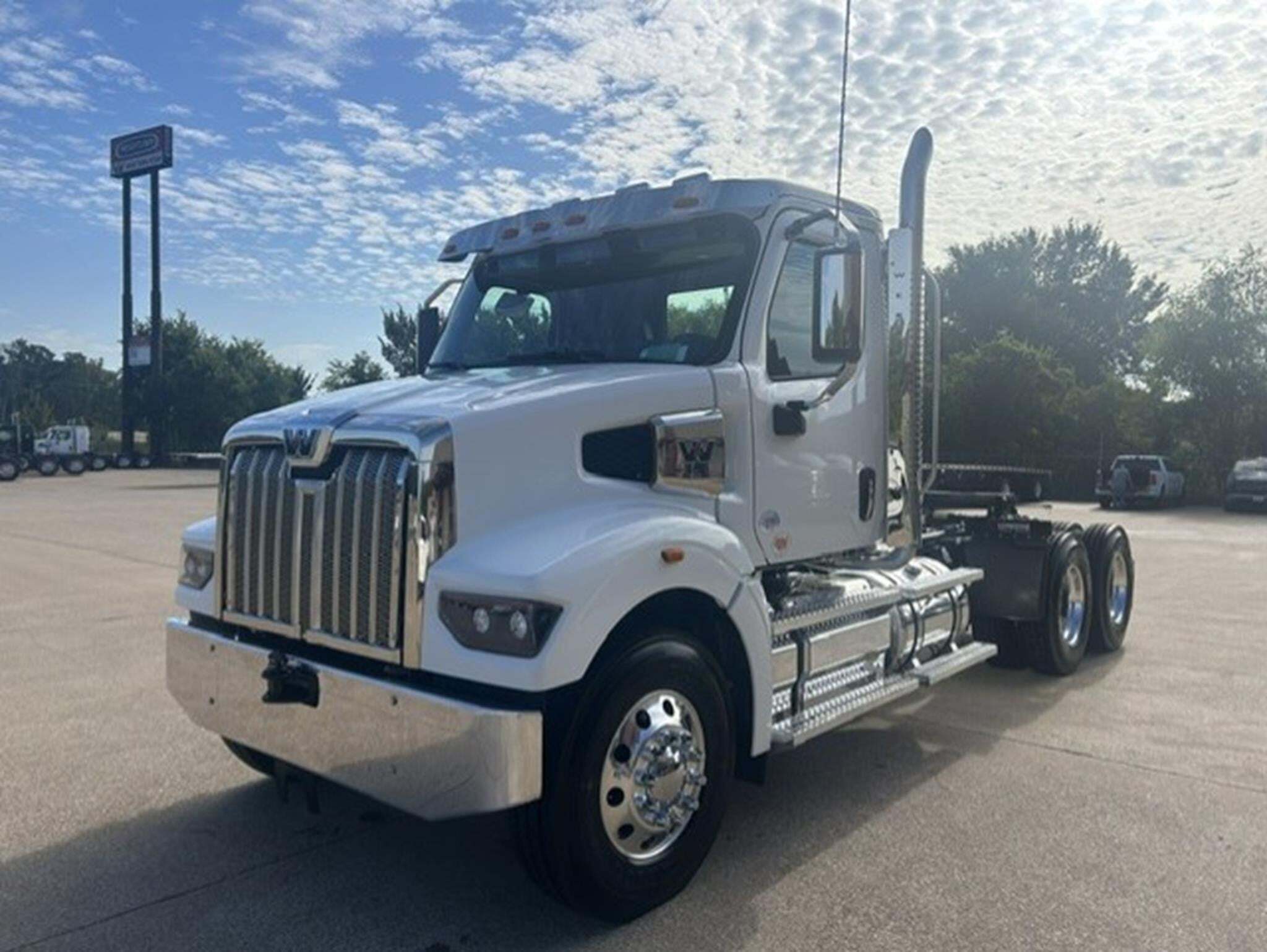 2027 WESTERN STAR 47X in Tyler, TX