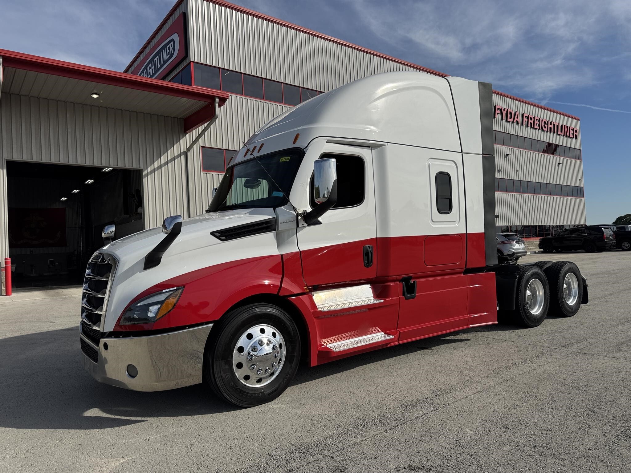 2024 FREIGHTLINER CASCADIA 126 in West Jefferson, OH
