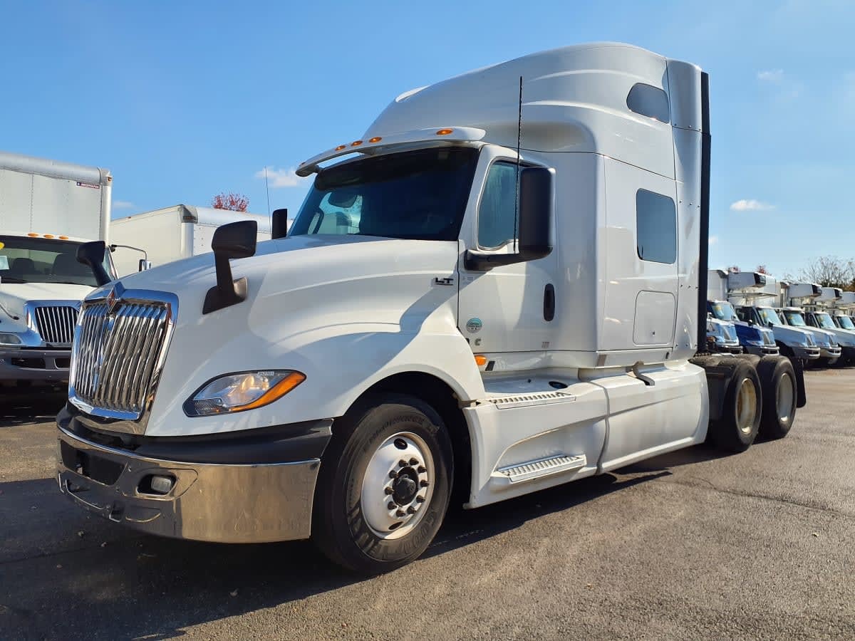2020 INTERNATIONAL LT625 SLPR CAB in Wayland, MI