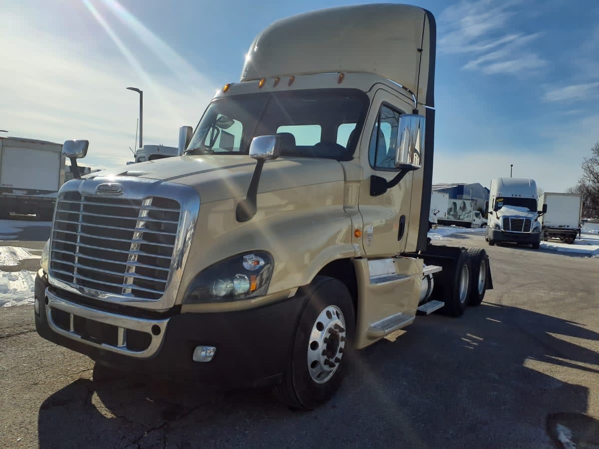 2019 FREIGHTLINER CASCADIA 125 in O Fallon, MO