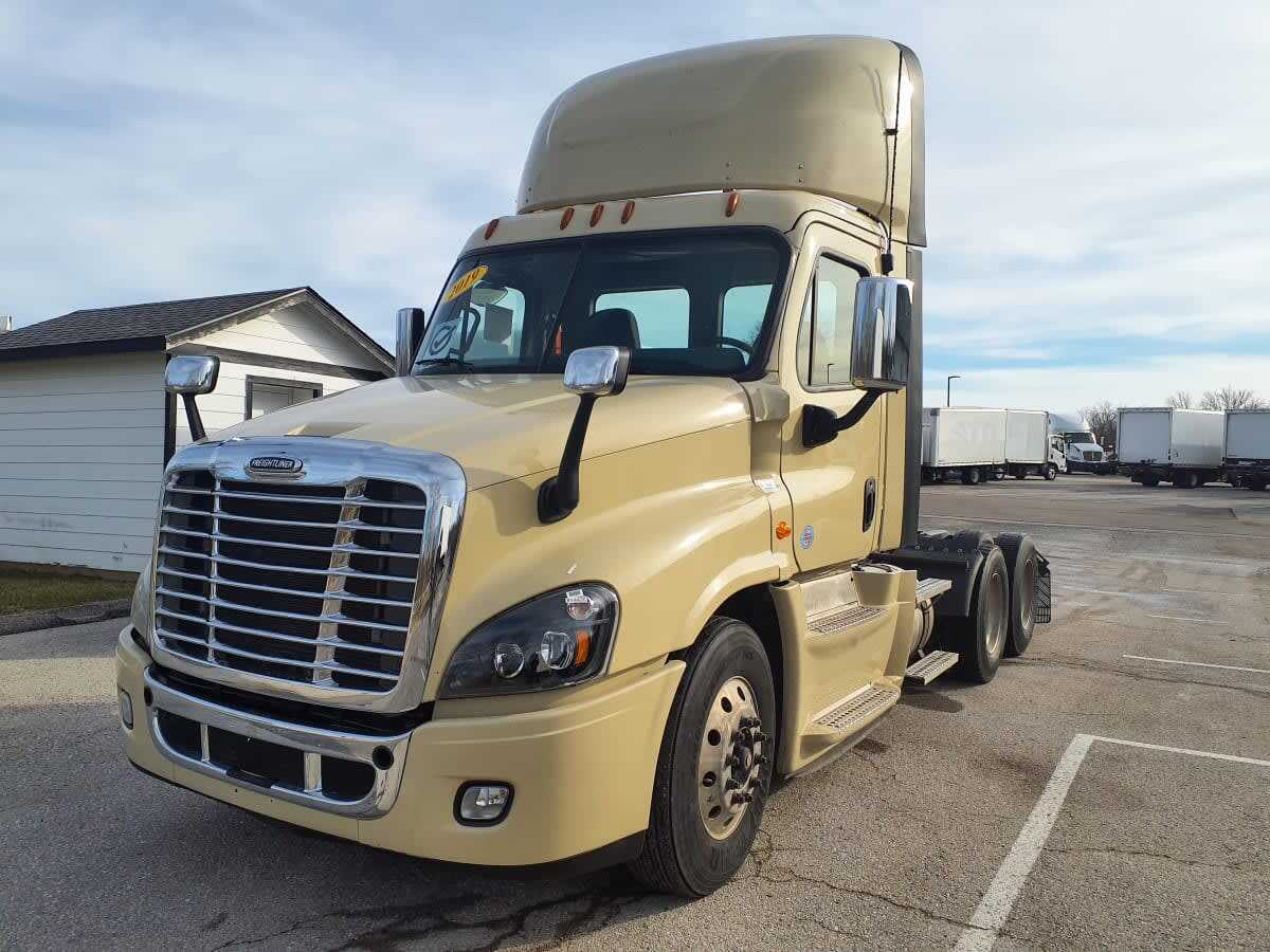 2019 FREIGHTLINER CASCADIA 125 in O Fallon, MO