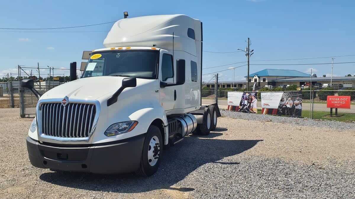 2022 INTERNATIONAL LT625 SLPR CAB in Birmingham, AL