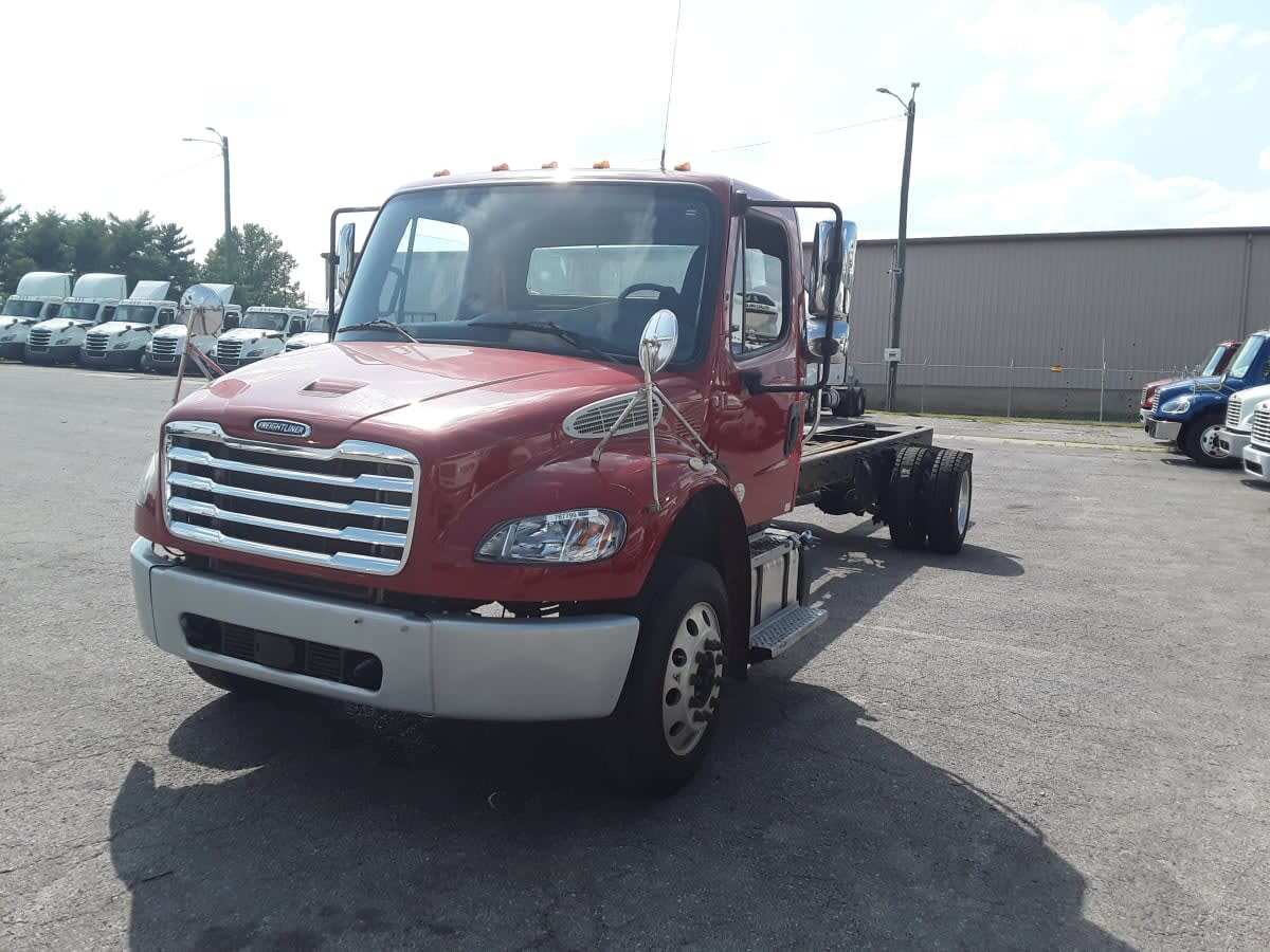 2019 FREIGHTLINER BUSINESS CLASS M2 106 in Nashville, TN