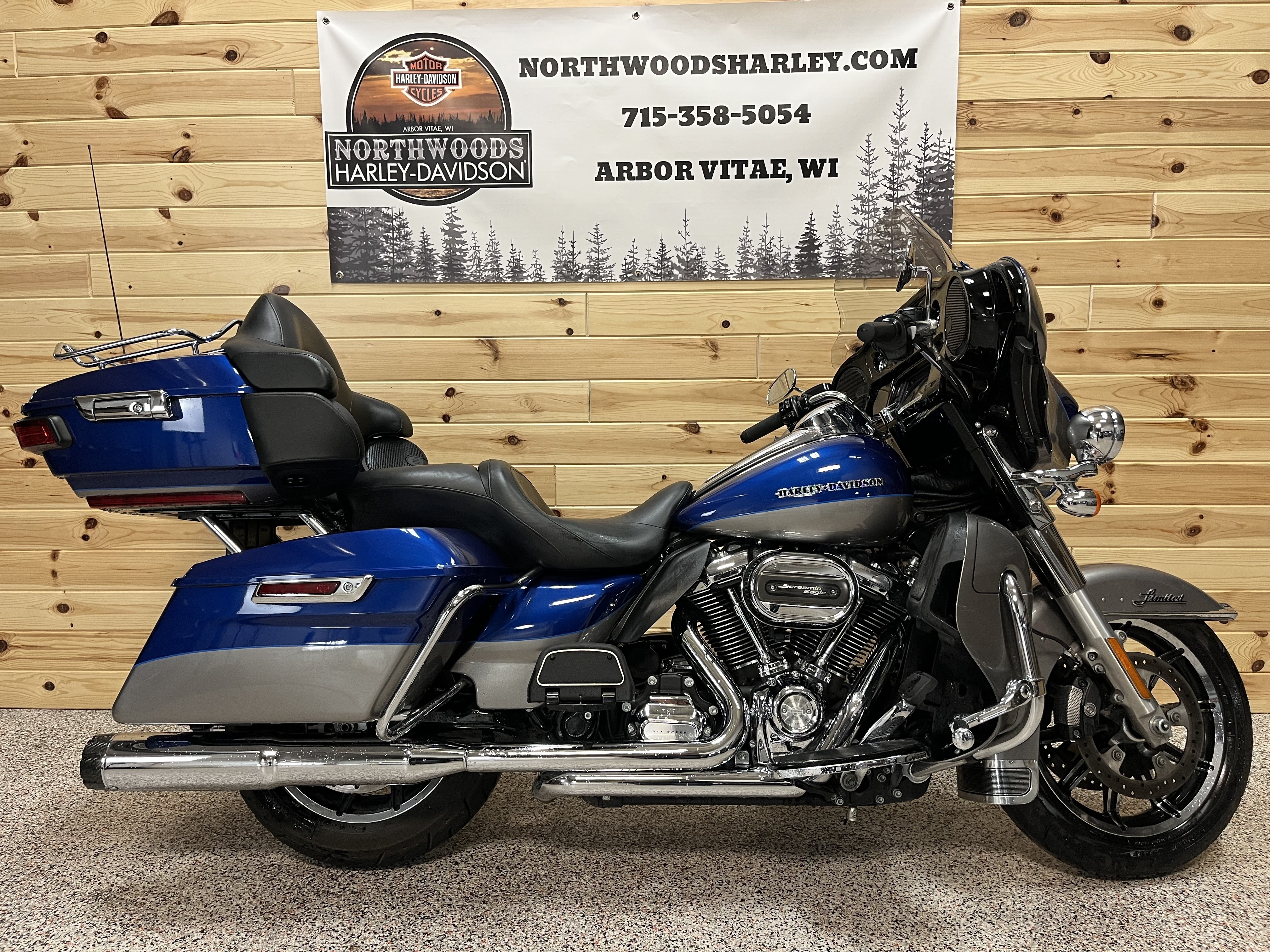 2017 Harley-Davidson Ultra Limited ULTRA LIMITED in Woodruff, WI