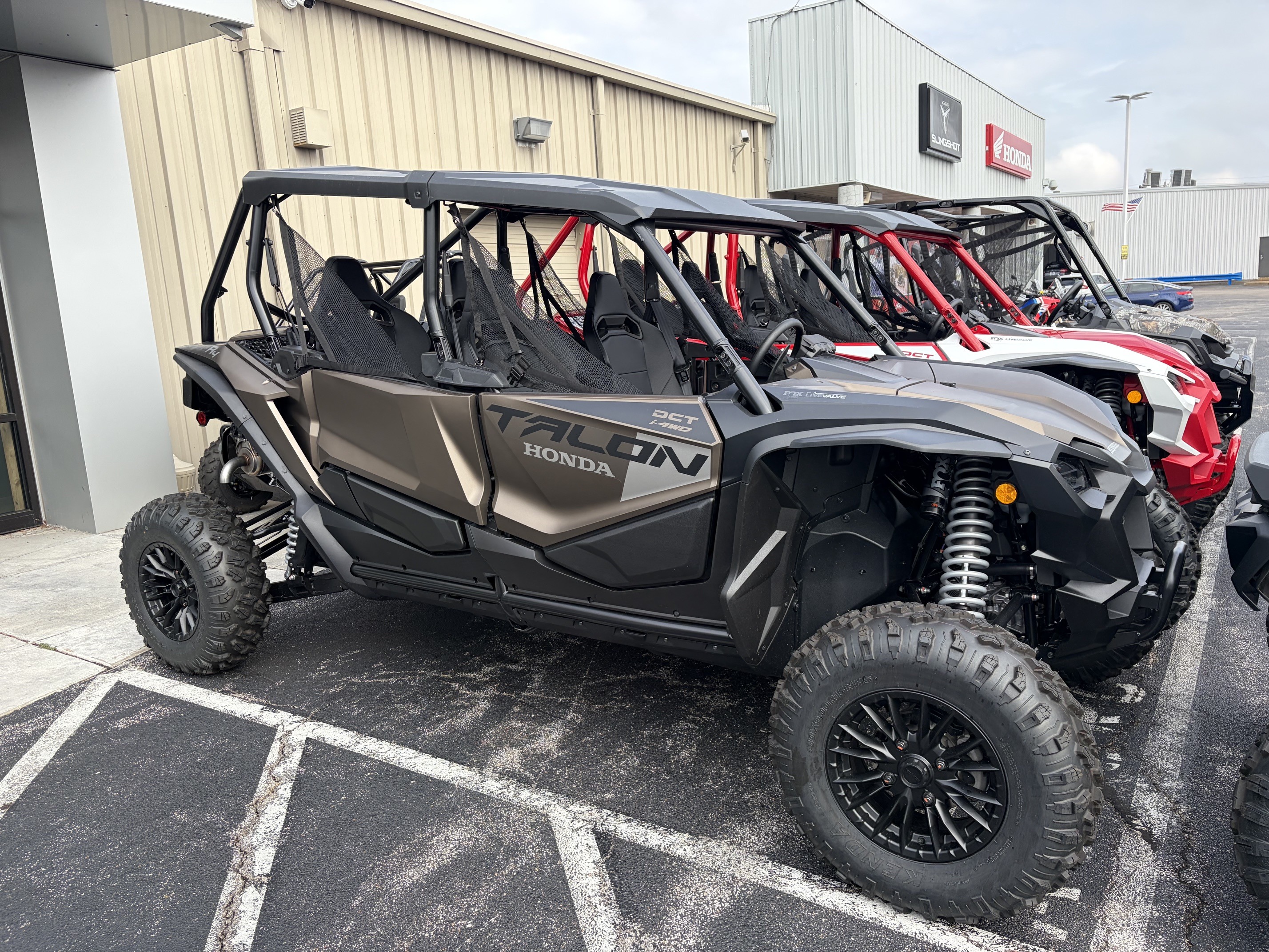 2026 Honda TALON1000R4 FOX LIVEVA in st. louis MO