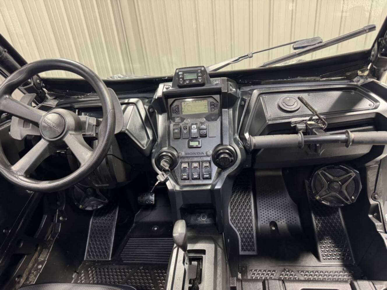 A photo of this 2021 Honda TALON 1000R Fox Live Valve Special Edition
