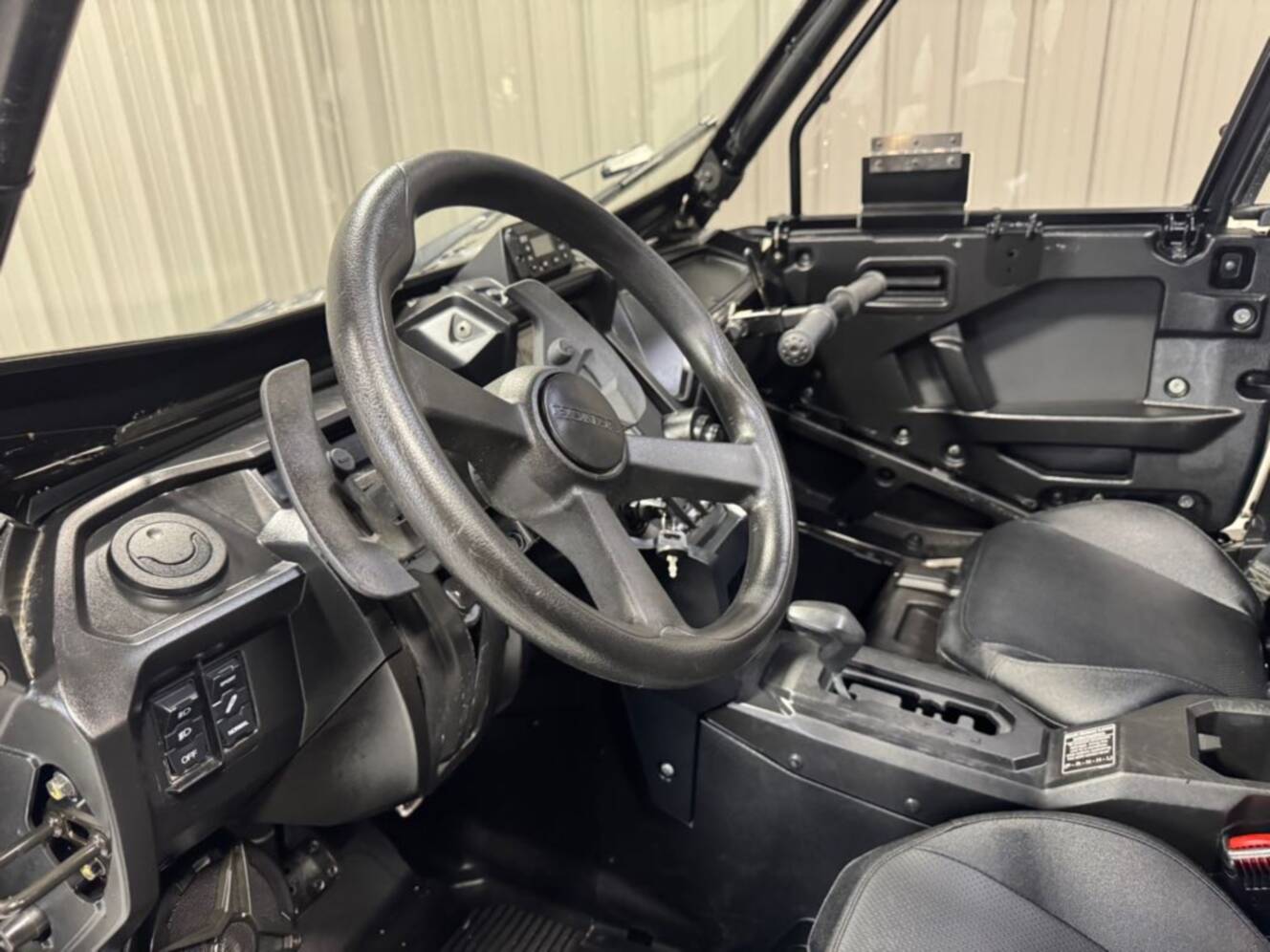 A photo of this 2021 Honda TALON 1000R Fox Live Valve Special Edition