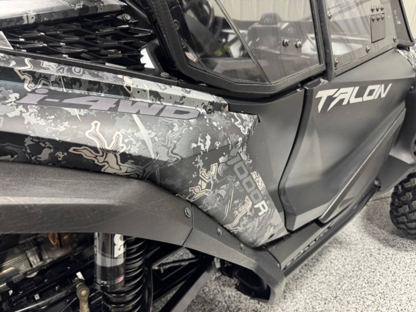 A photo of this 2021 Honda TALON 1000R Fox Live Valve Special Edition