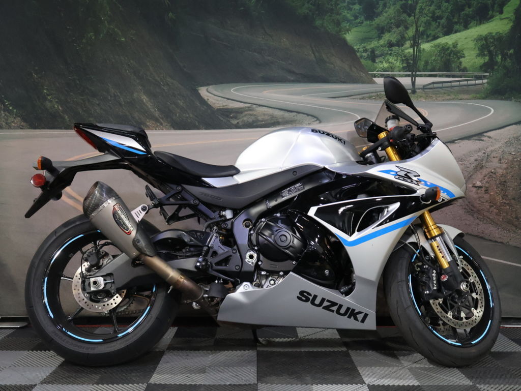 2025 Suzuki GSX-R1000R 1000R in Chatsworth, CA