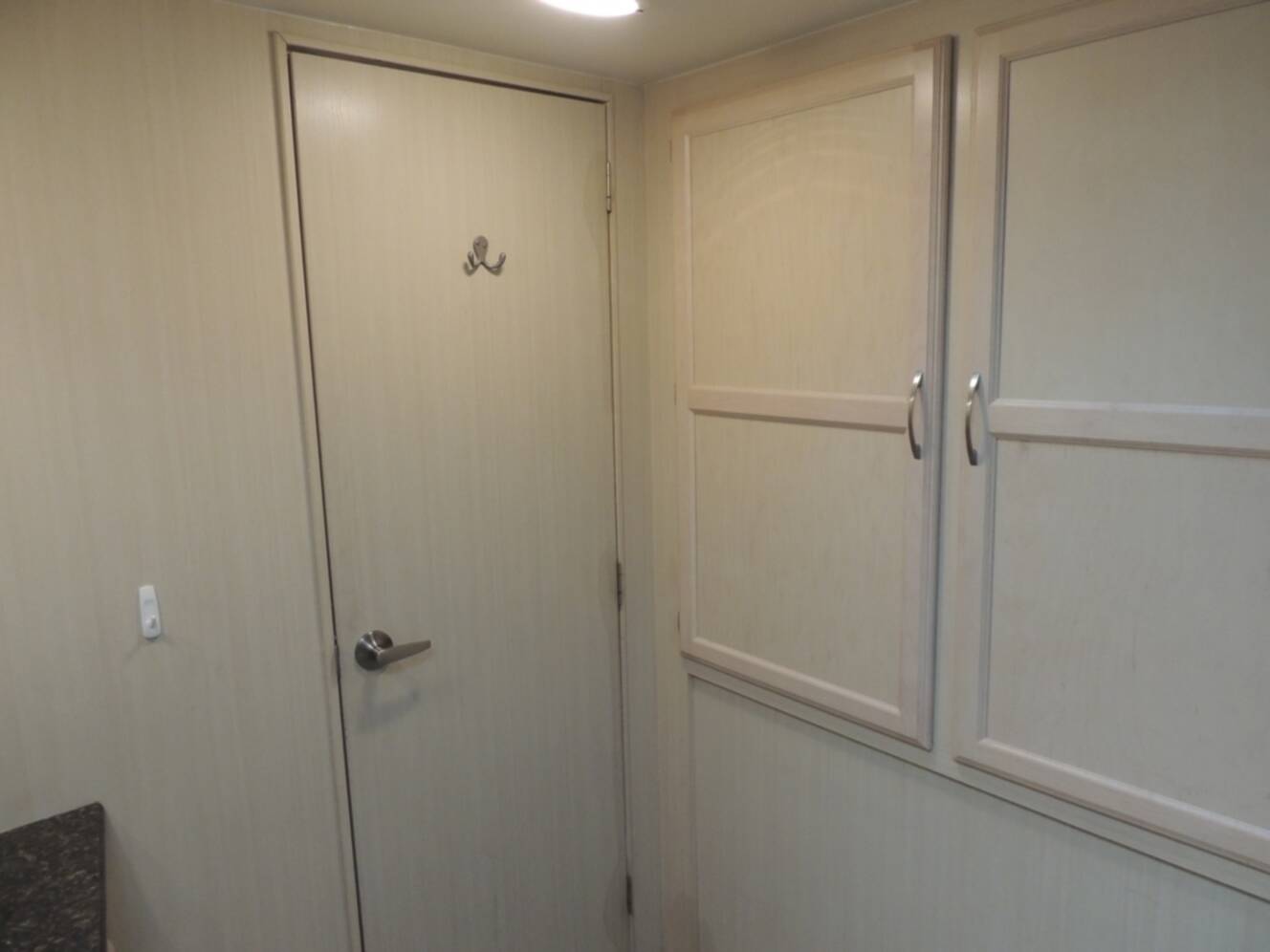 A photo of this 2017 Winnebago Minnie 2201DS