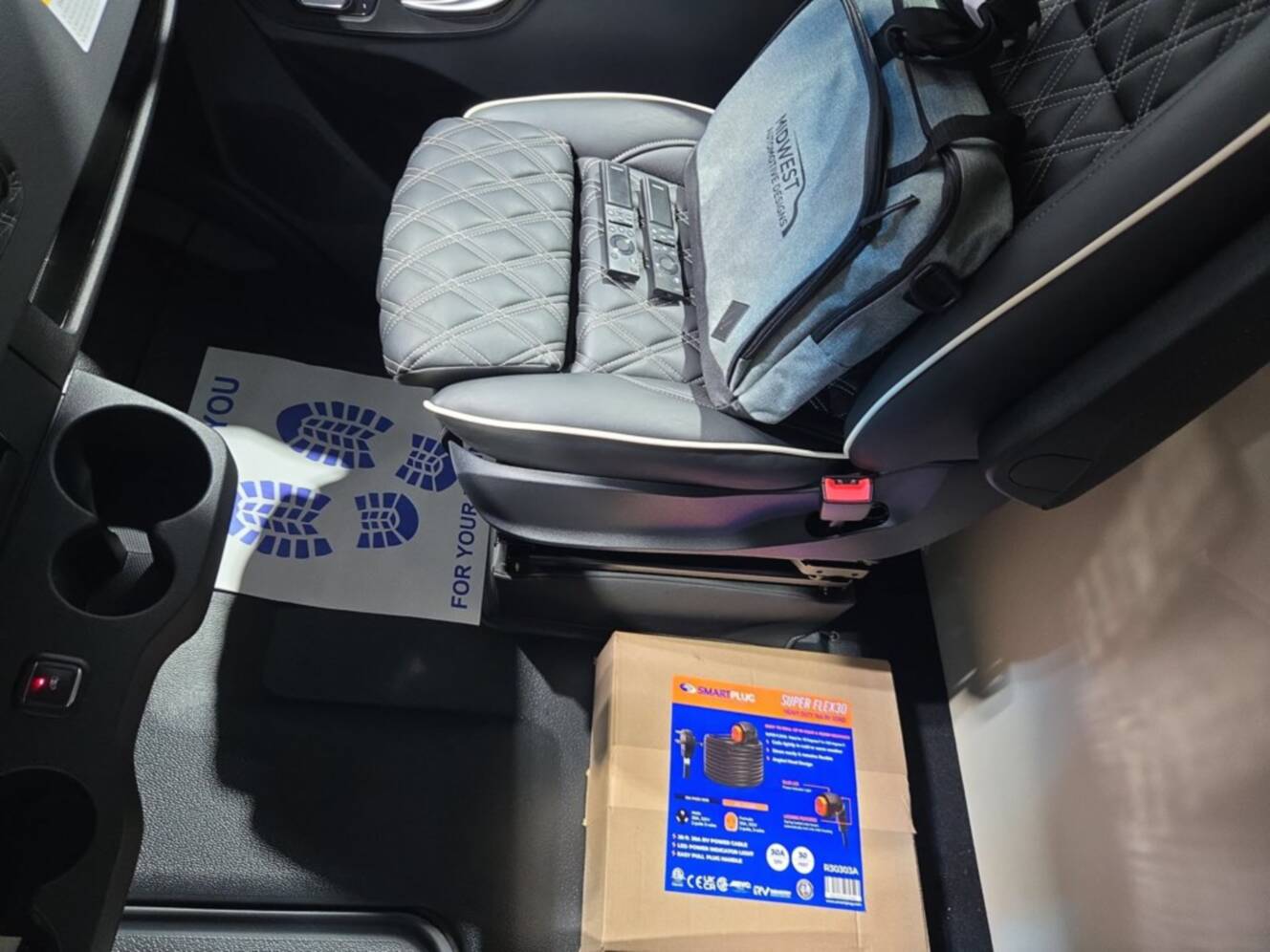 A photo of this 2027 Ultimate Toys LIMO J PRO