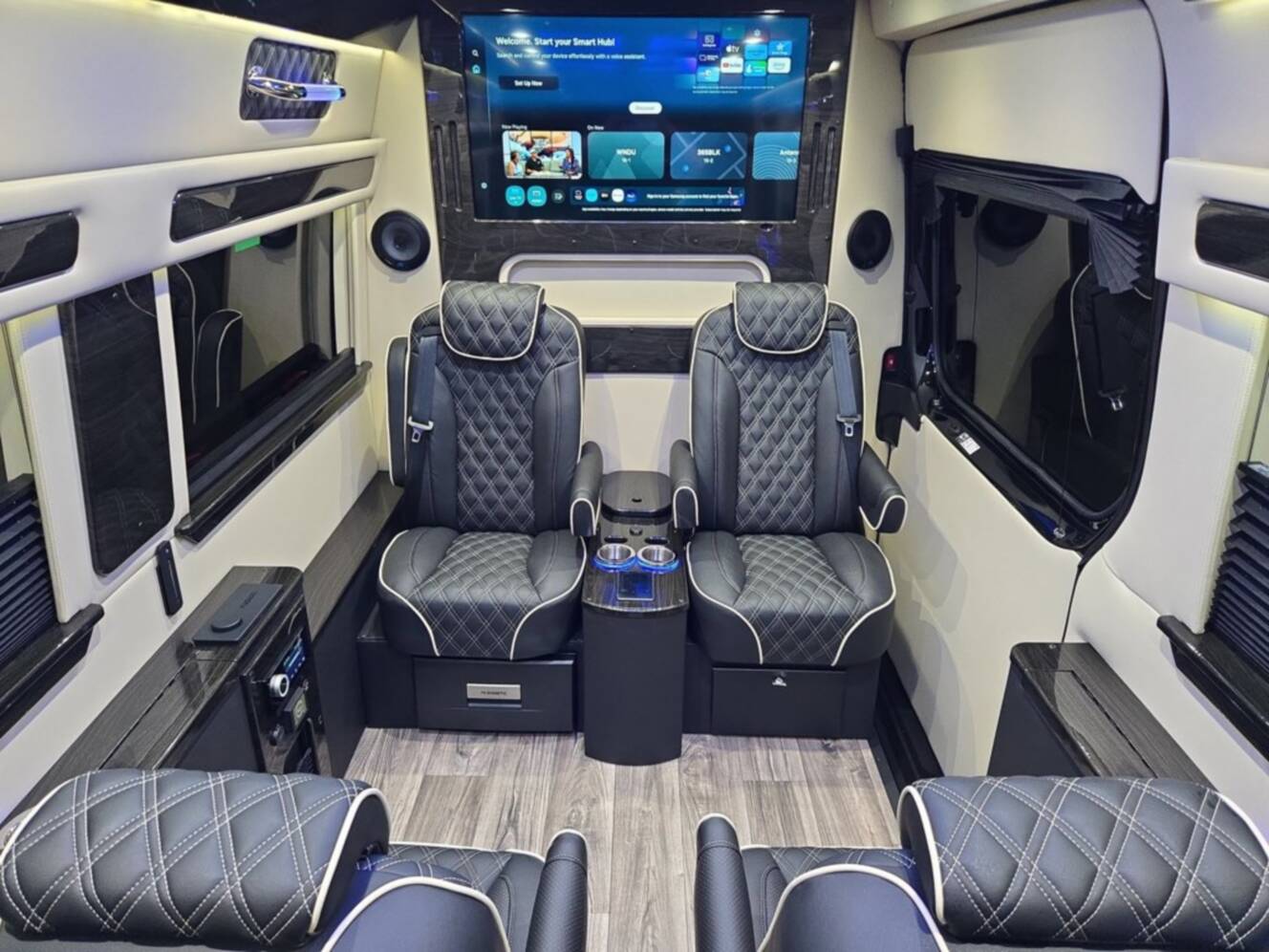 A photo of this 2027 Ultimate Toys LIMO J PRO