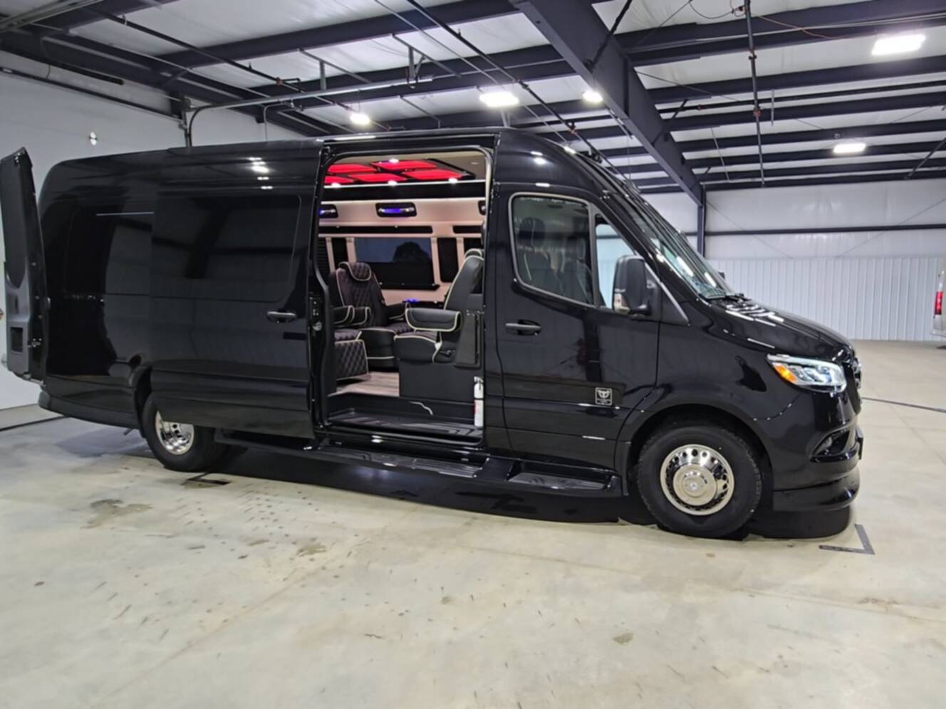 A photo of this 2027 Ultimate Toys LIMO J PRO