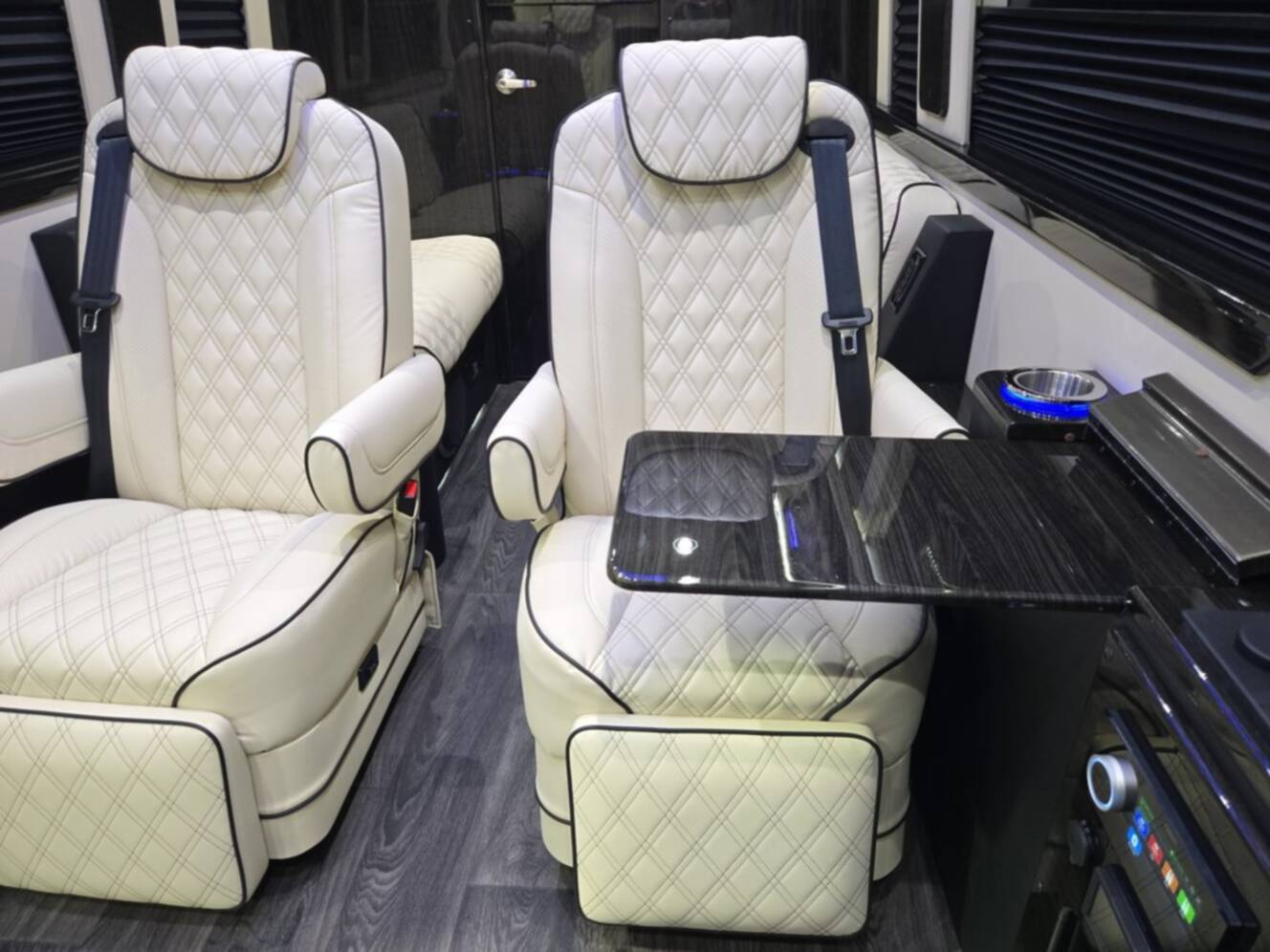 A photo of this 2027 Ultimate Toys COACH EXEC