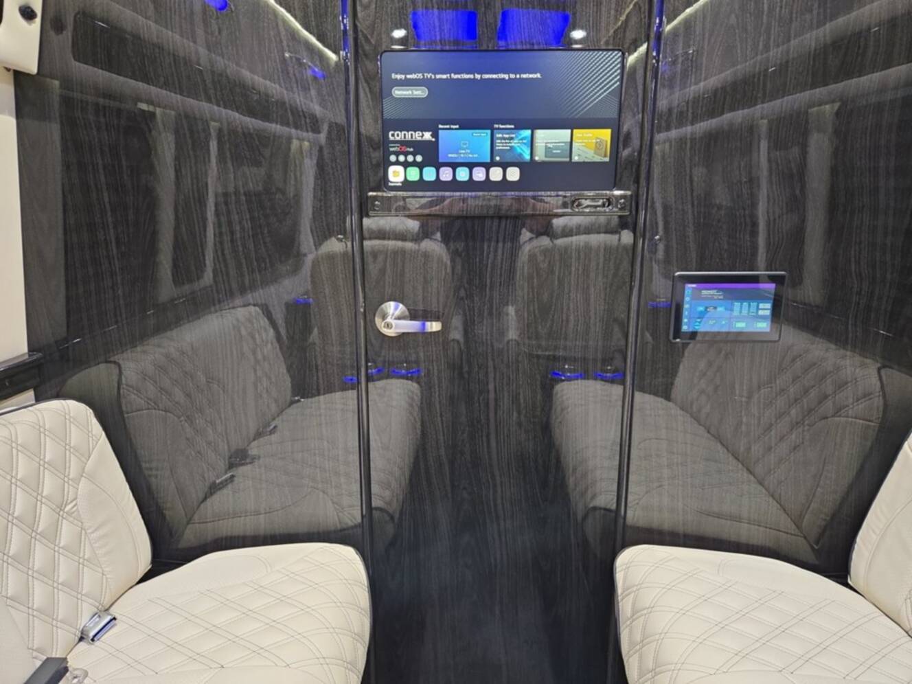 A photo of this 2027 Ultimate Toys COACH EXEC